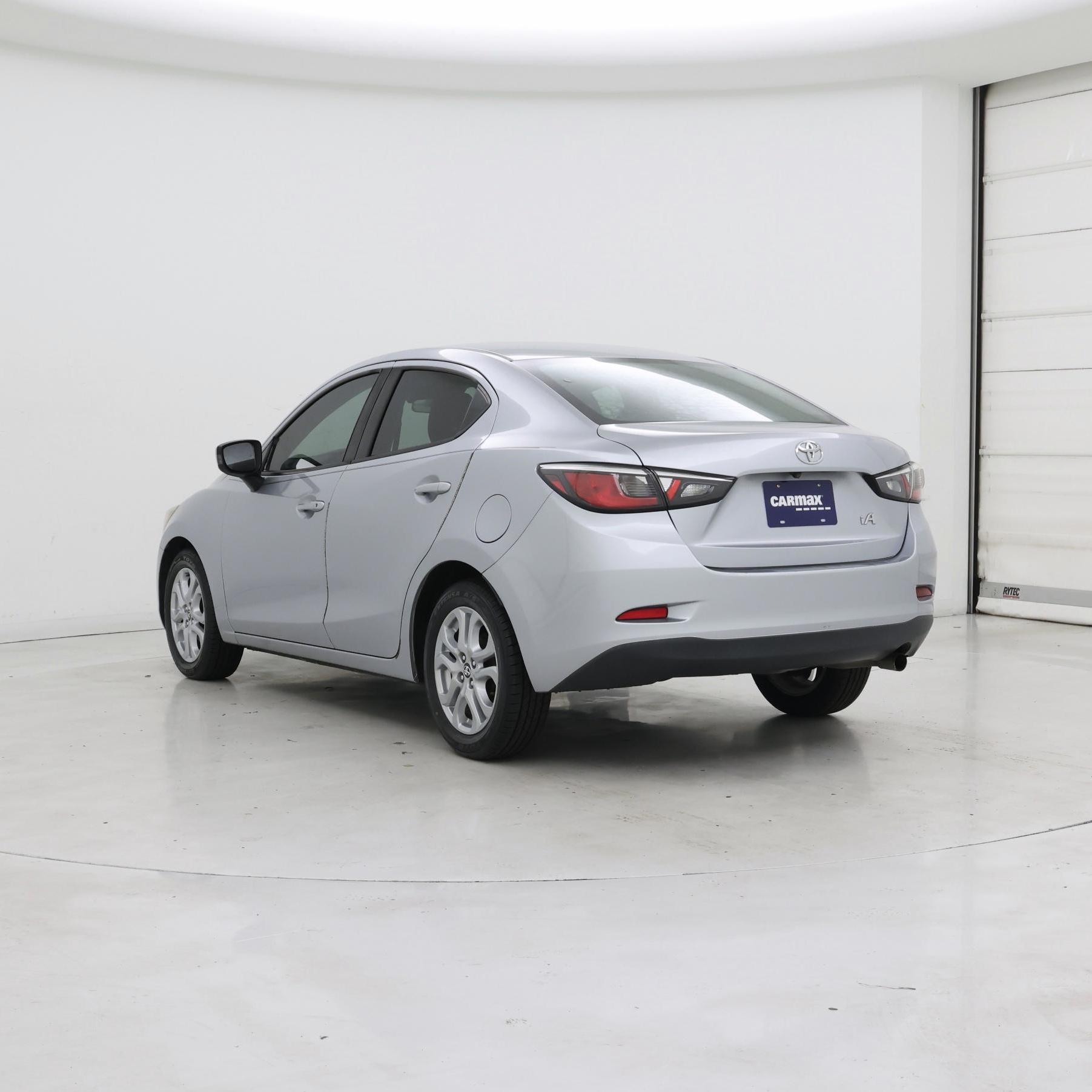 Thumbnail: 2017 Toyota Yaris iA - 2