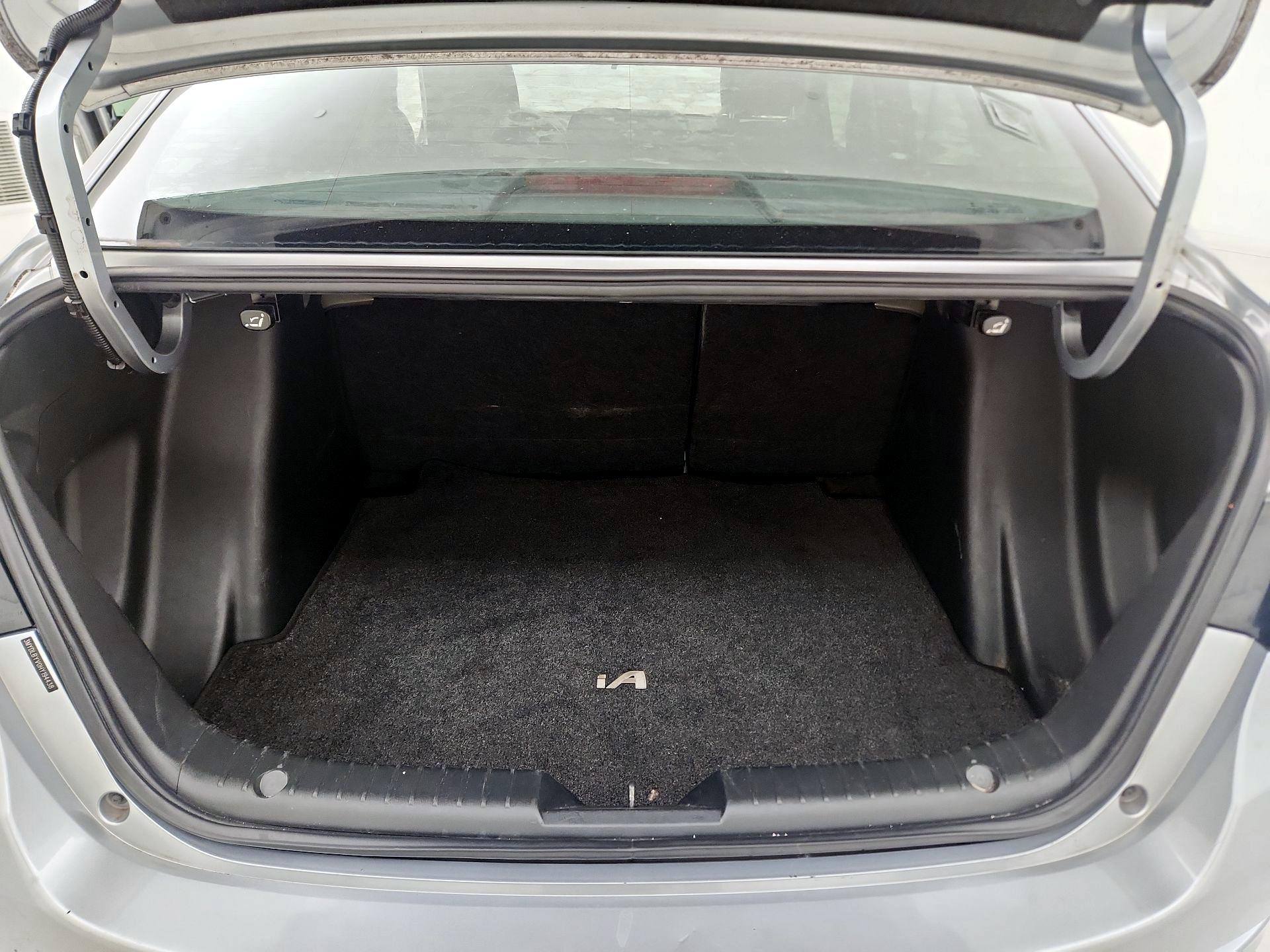 Thumbnail: 2017 Toyota Yaris iA - 20