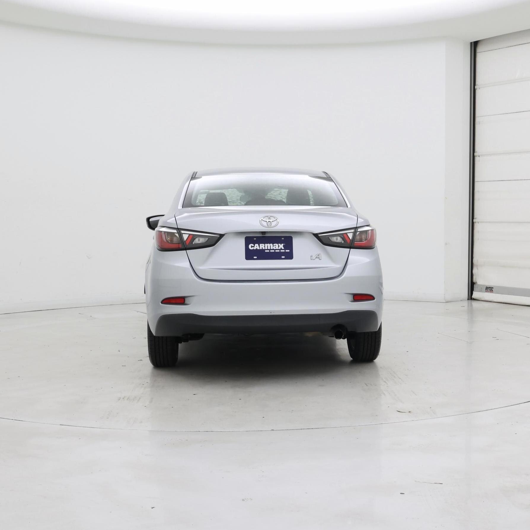 Thumbnail: 2017 Toyota Yaris iA - 6