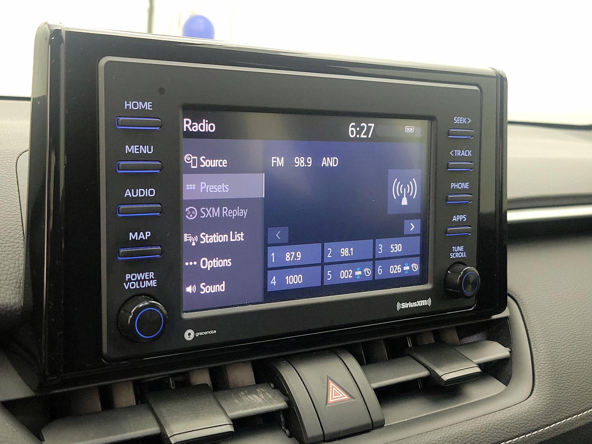 Thumbnail: 2021 Toyota RAV4 - 15