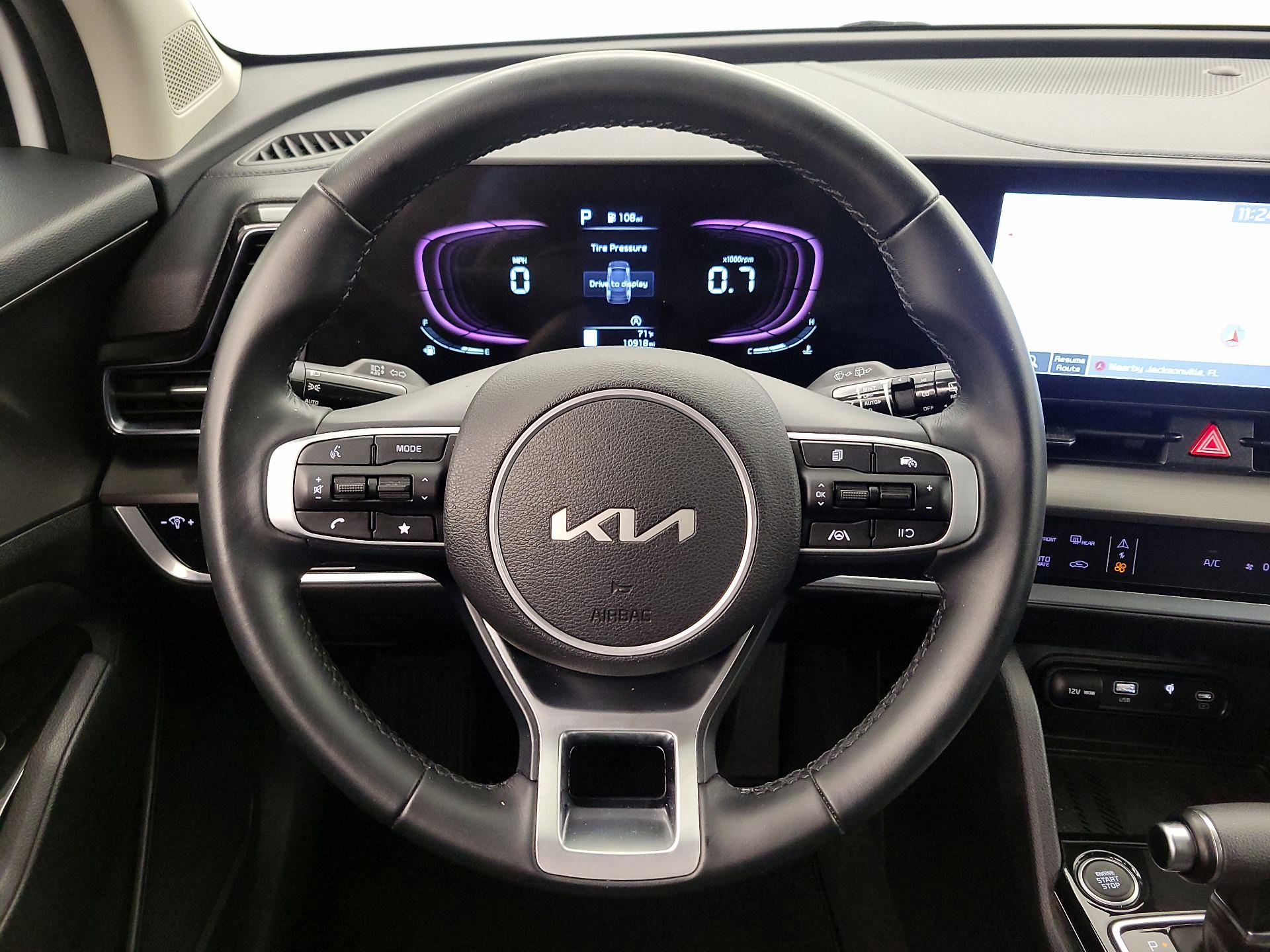 Thumbnail: 2023 Kia Sportage - 10