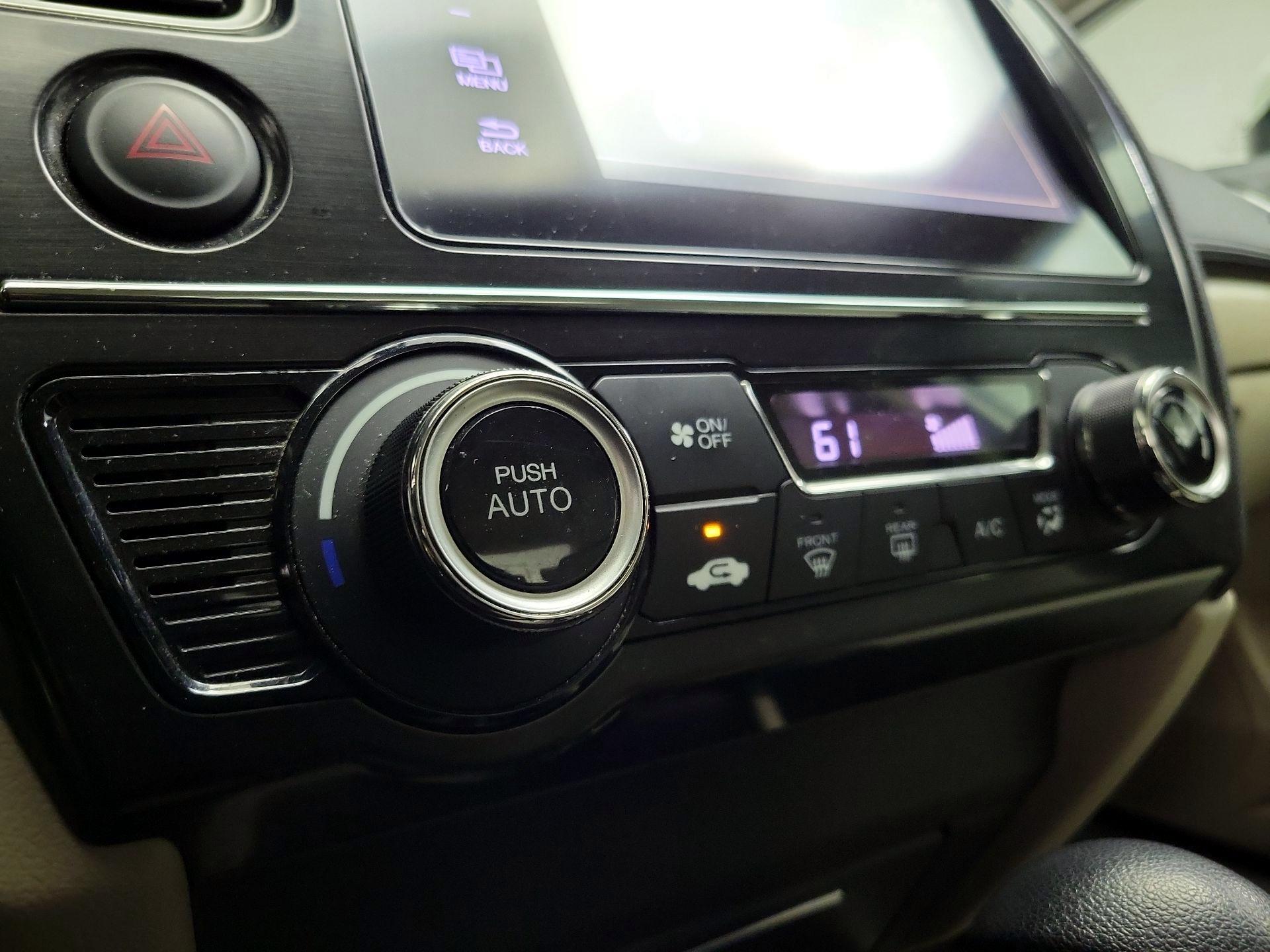 Thumbnail: 2015 Honda Civic - 16