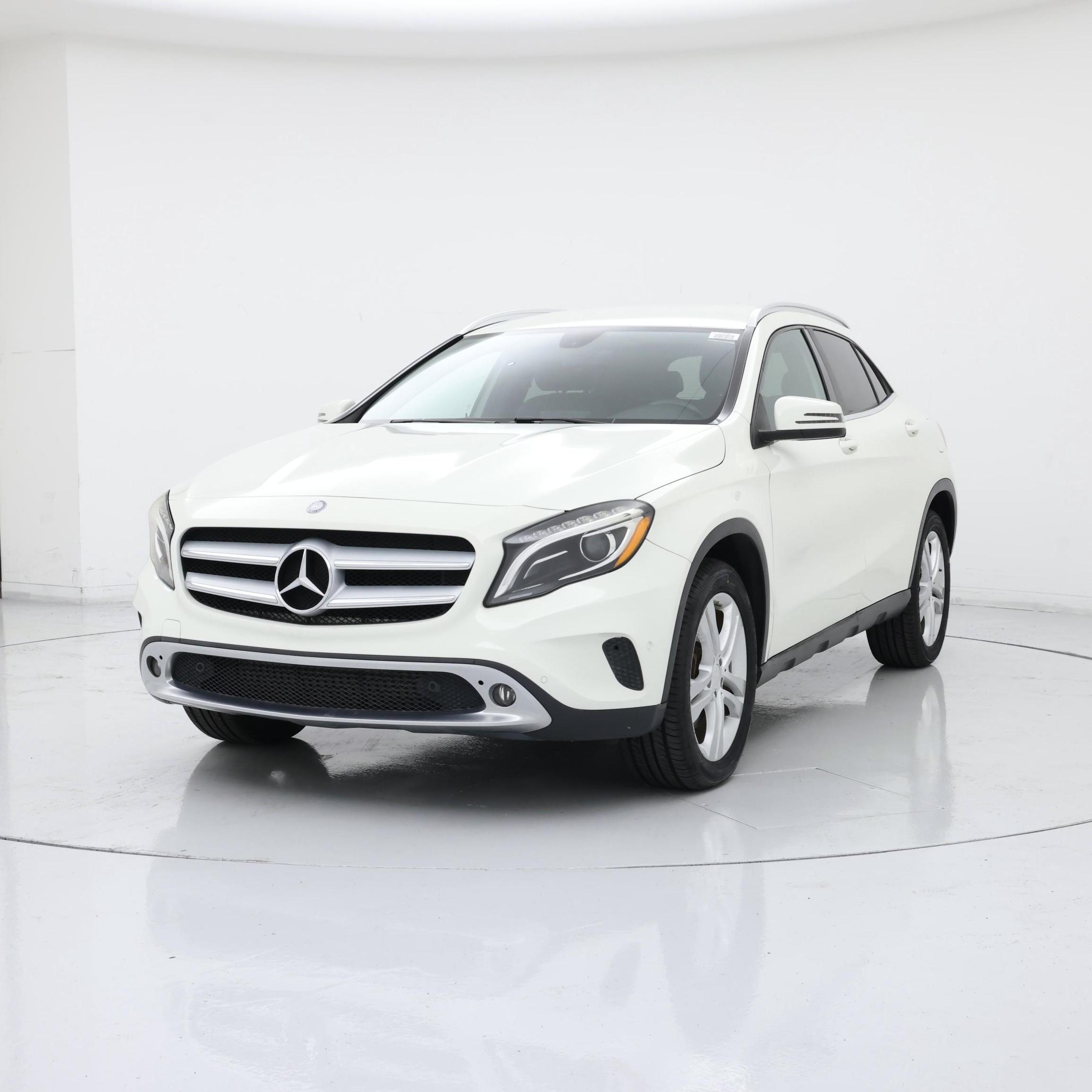 Thumbnail: 2015 Mercedes-Benz GLA - 4