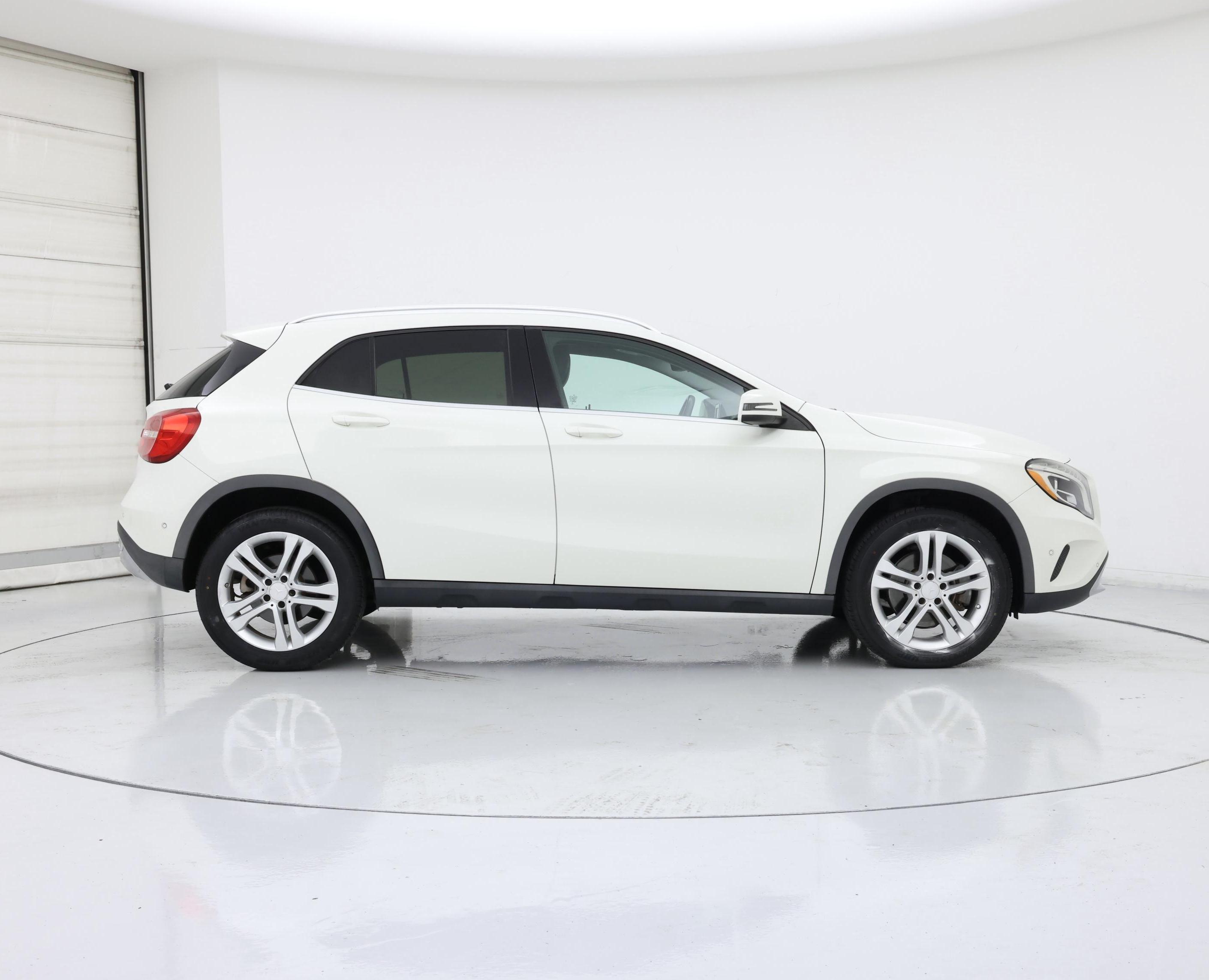 Thumbnail: 2015 Mercedes-Benz GLA - 7