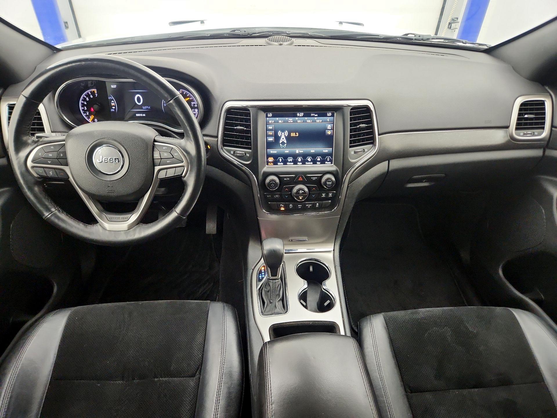 Thumbnail: 2018 Jeep Grand Cherokee - 9