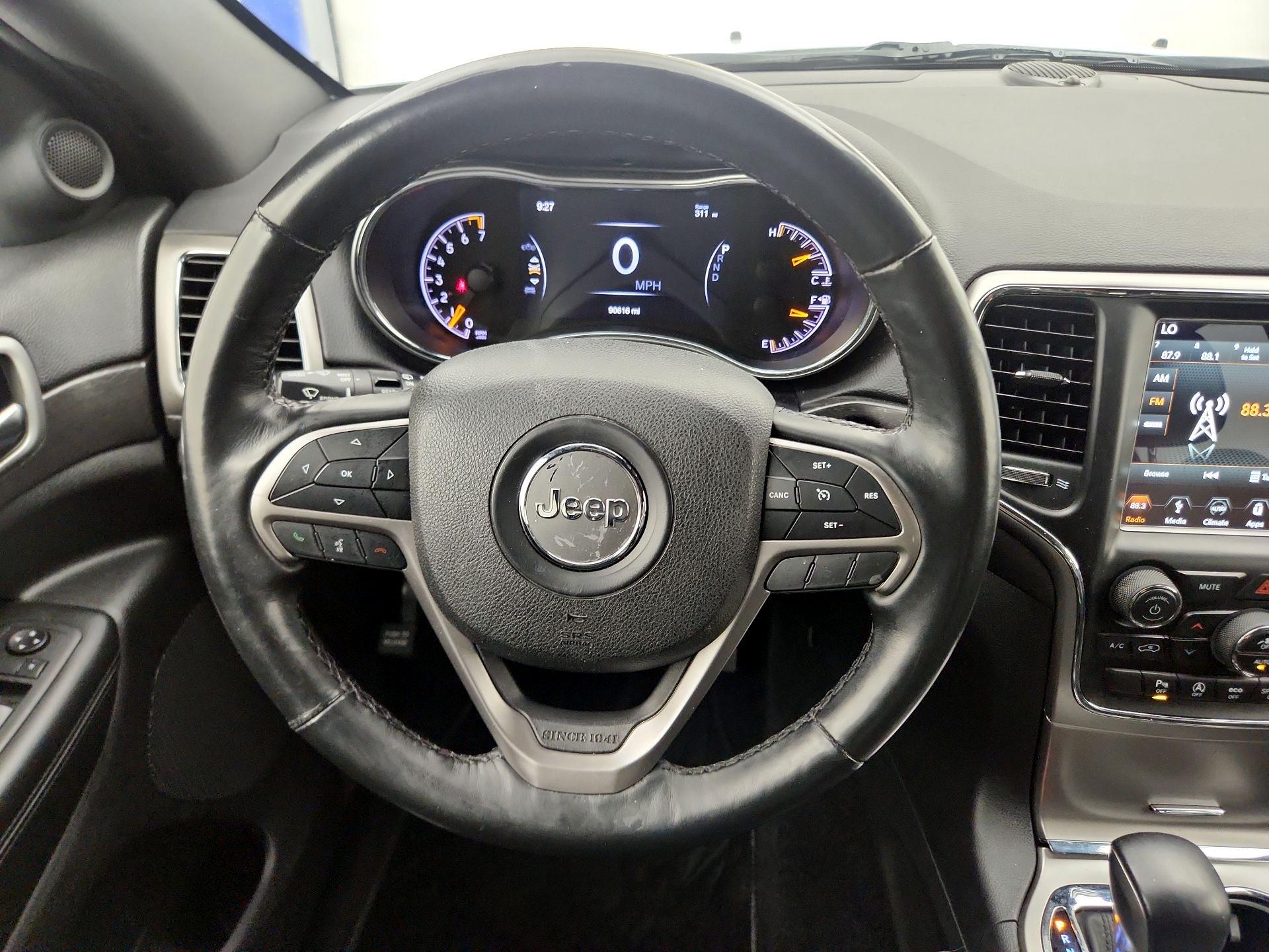 Thumbnail: 2018 Jeep Grand Cherokee - 10