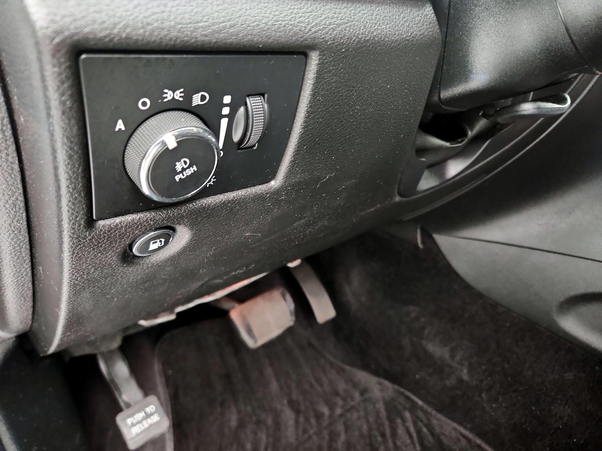 Thumbnail: 2018 Jeep Grand Cherokee - 13