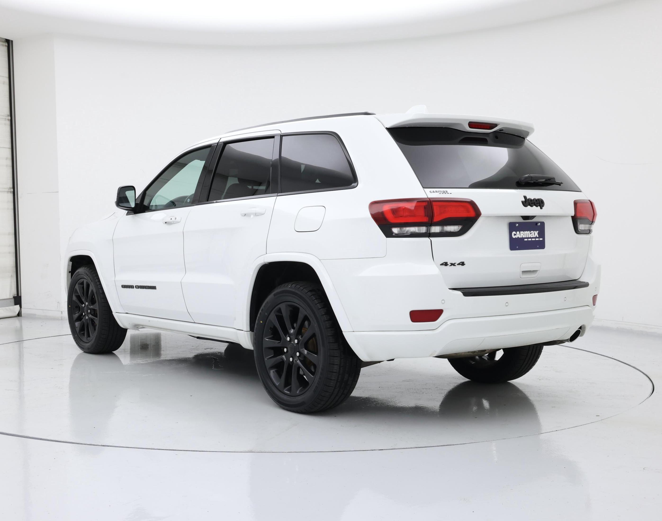 Thumbnail: 2018 Jeep Grand Cherokee - 2