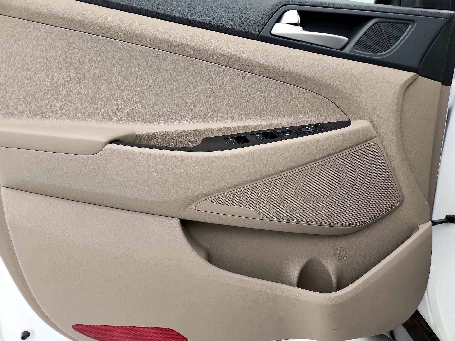 Thumbnail: 2021 Hyundai Tucson - 12