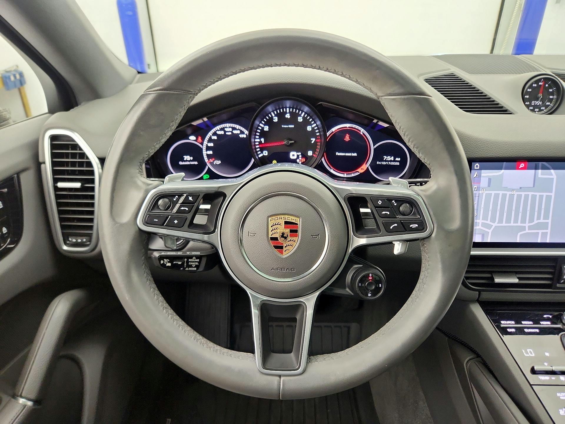 Thumbnail: 2020 Porsche Cayenne - 10