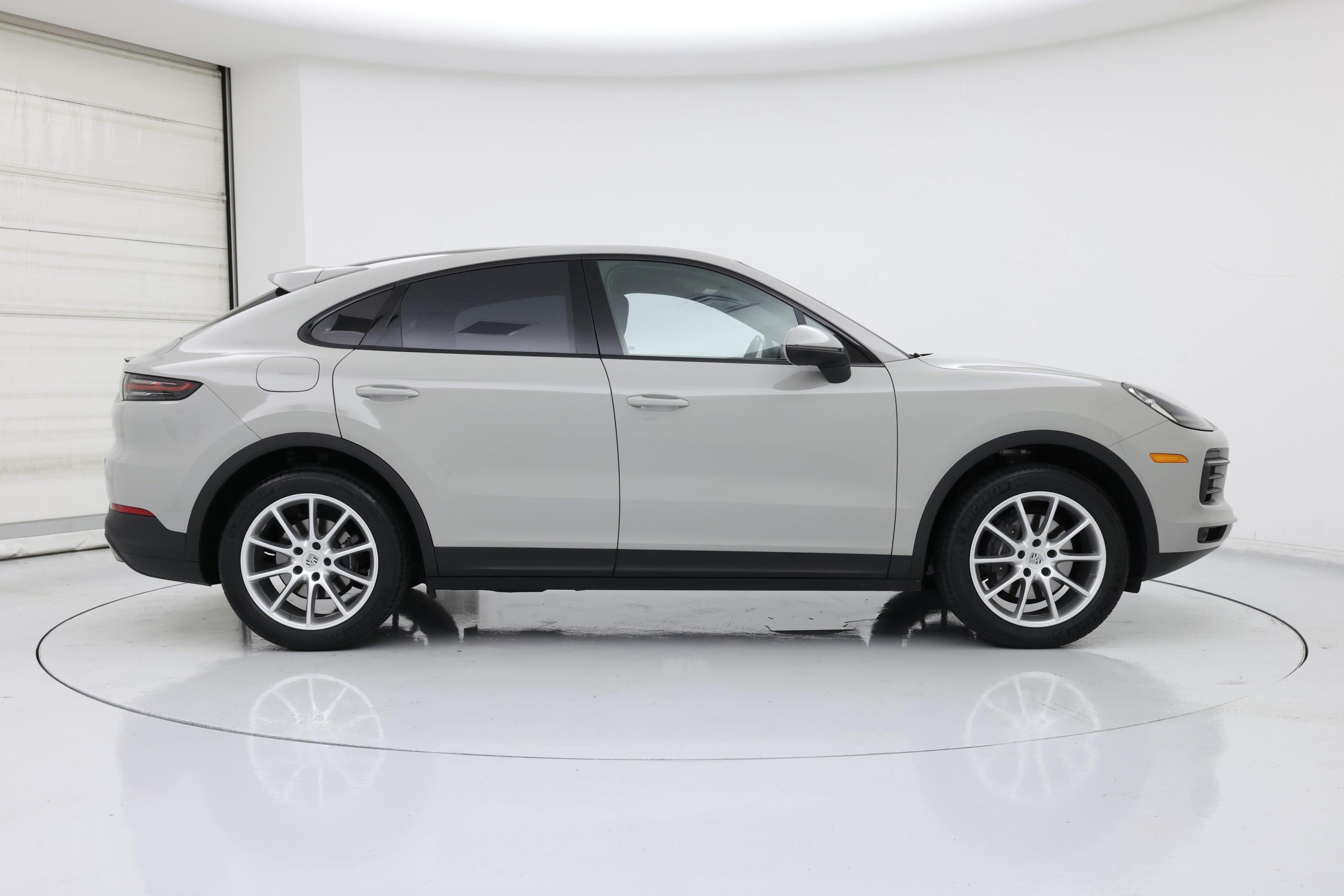 Thumbnail: 2020 Porsche Cayenne - 7