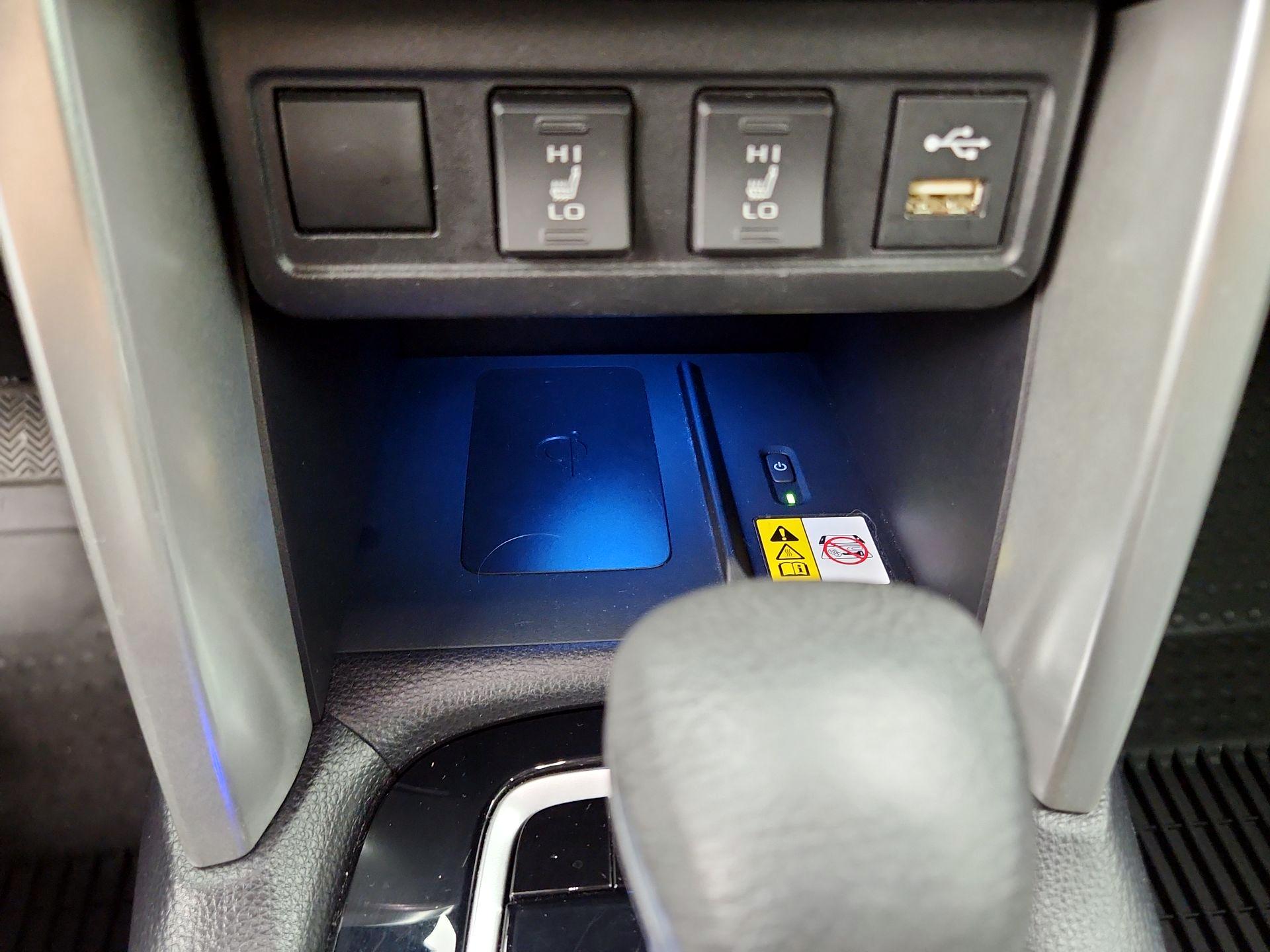 Thumbnail: 2022 Toyota Corolla Cross - 18