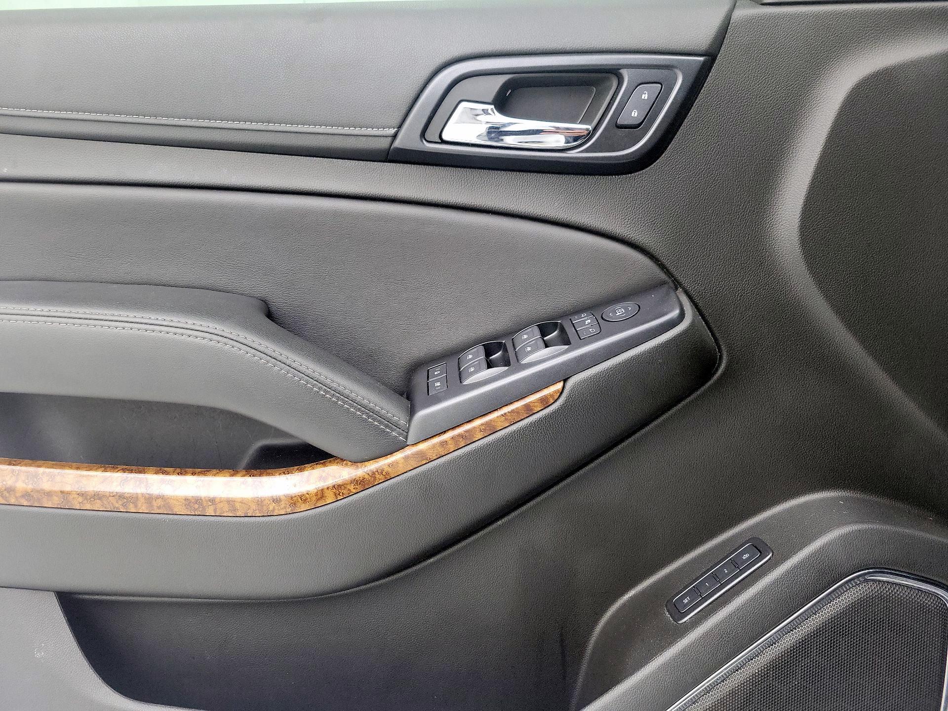 Thumbnail: 2020 Chevrolet Suburban - 12