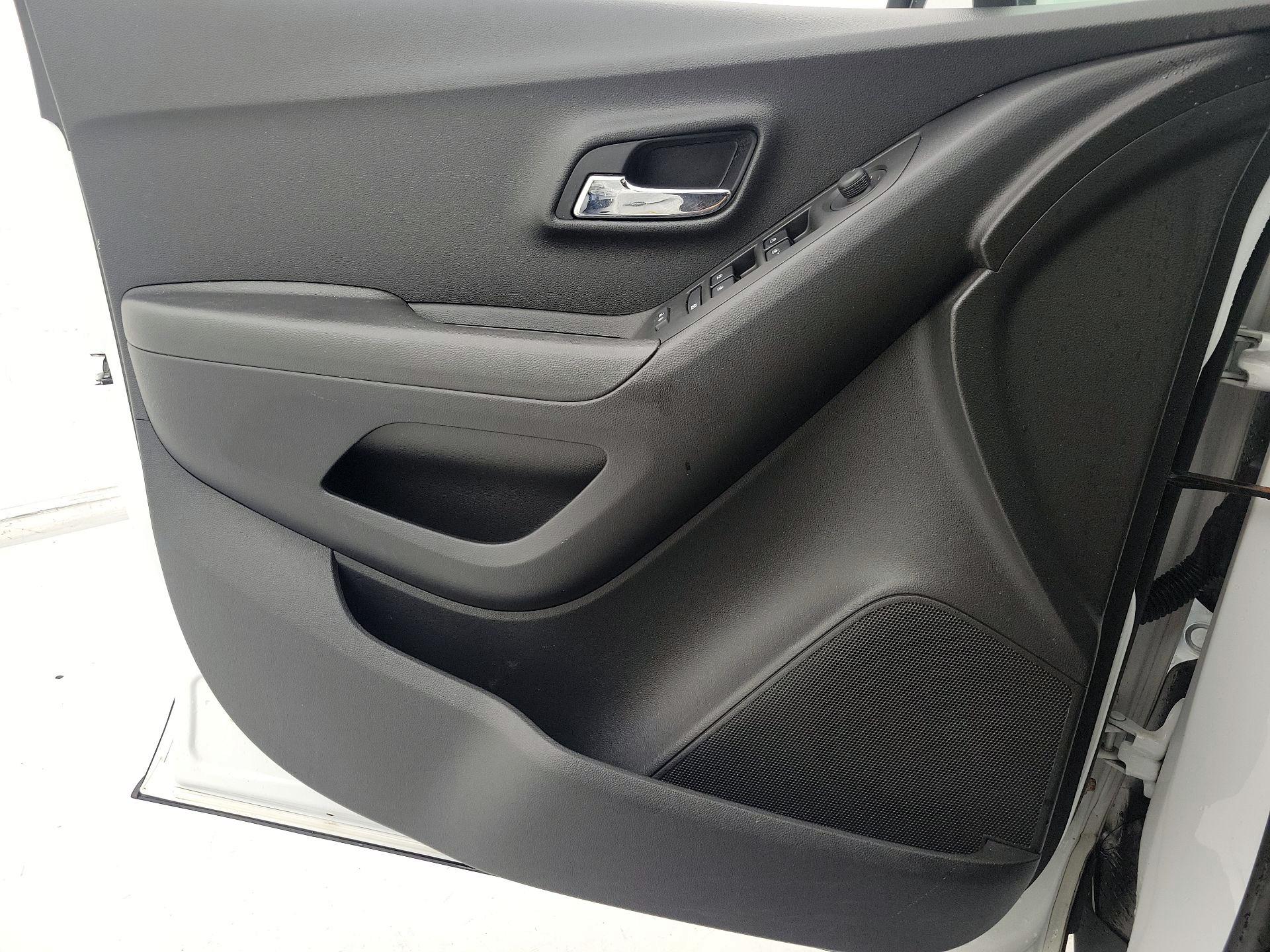 Thumbnail: 2020 Chevrolet Trax - 12