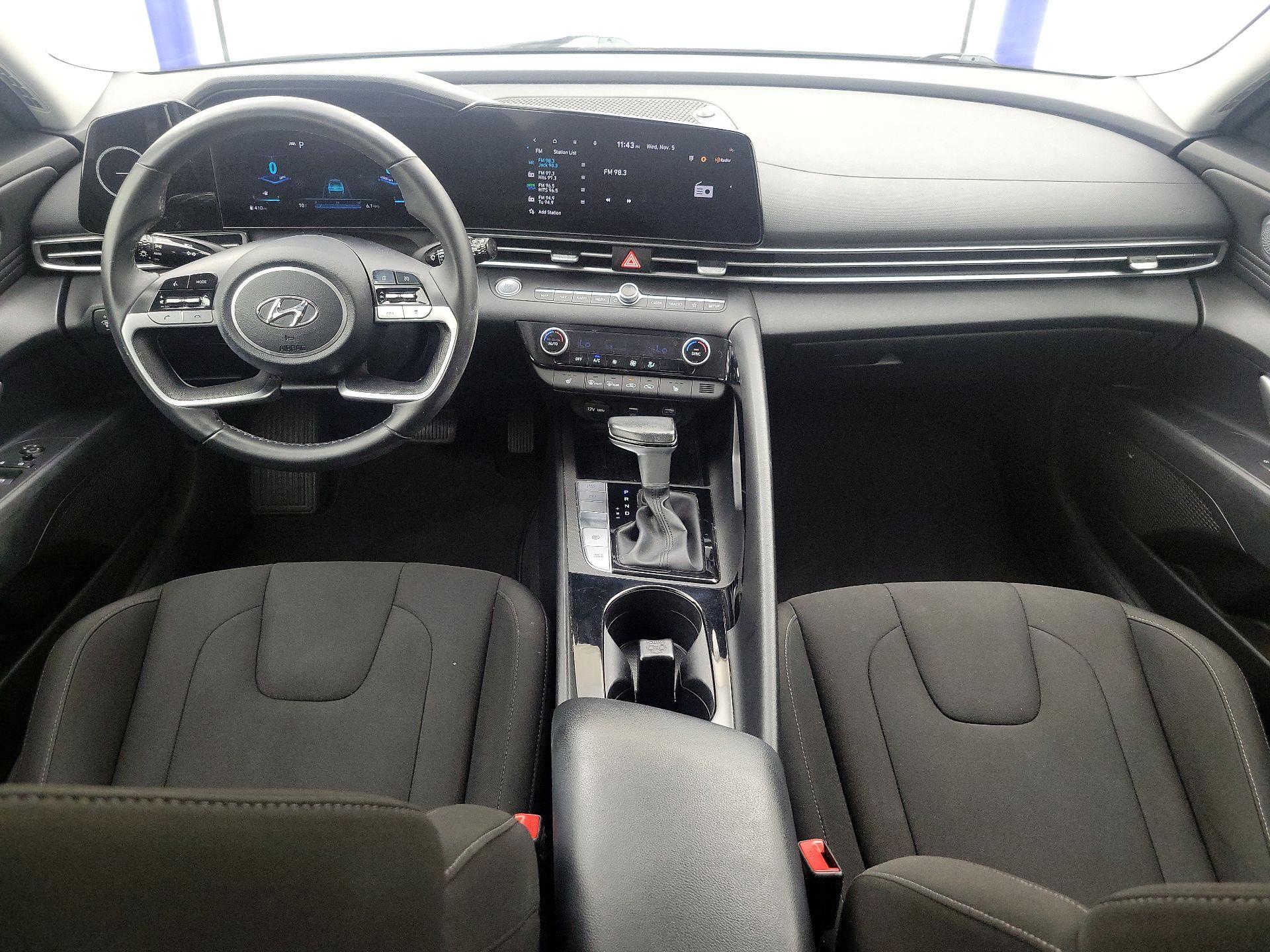 Thumbnail: 2023 Hyundai Elantra - 9