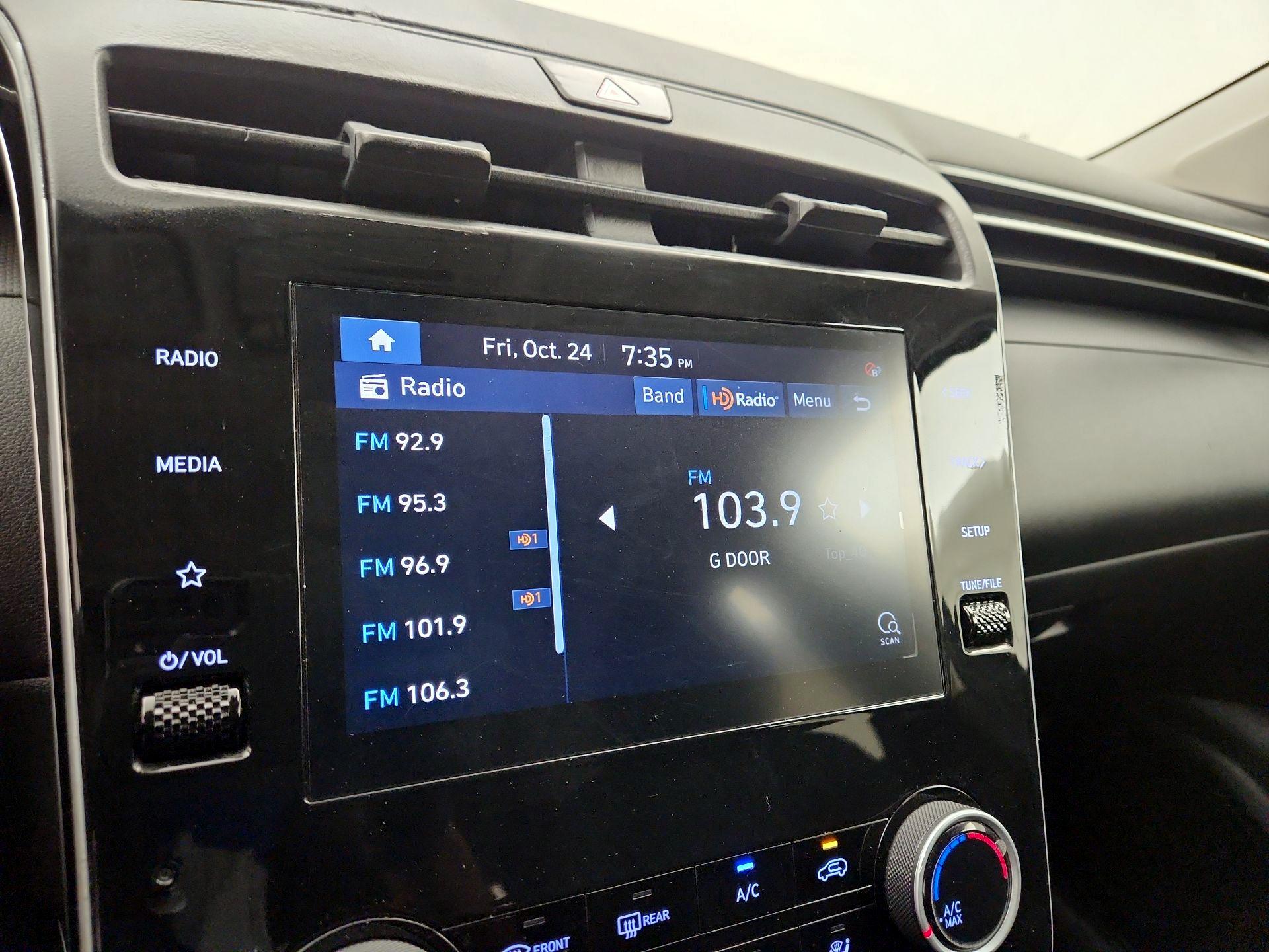 Thumbnail: 2022 Hyundai Tucson - 15