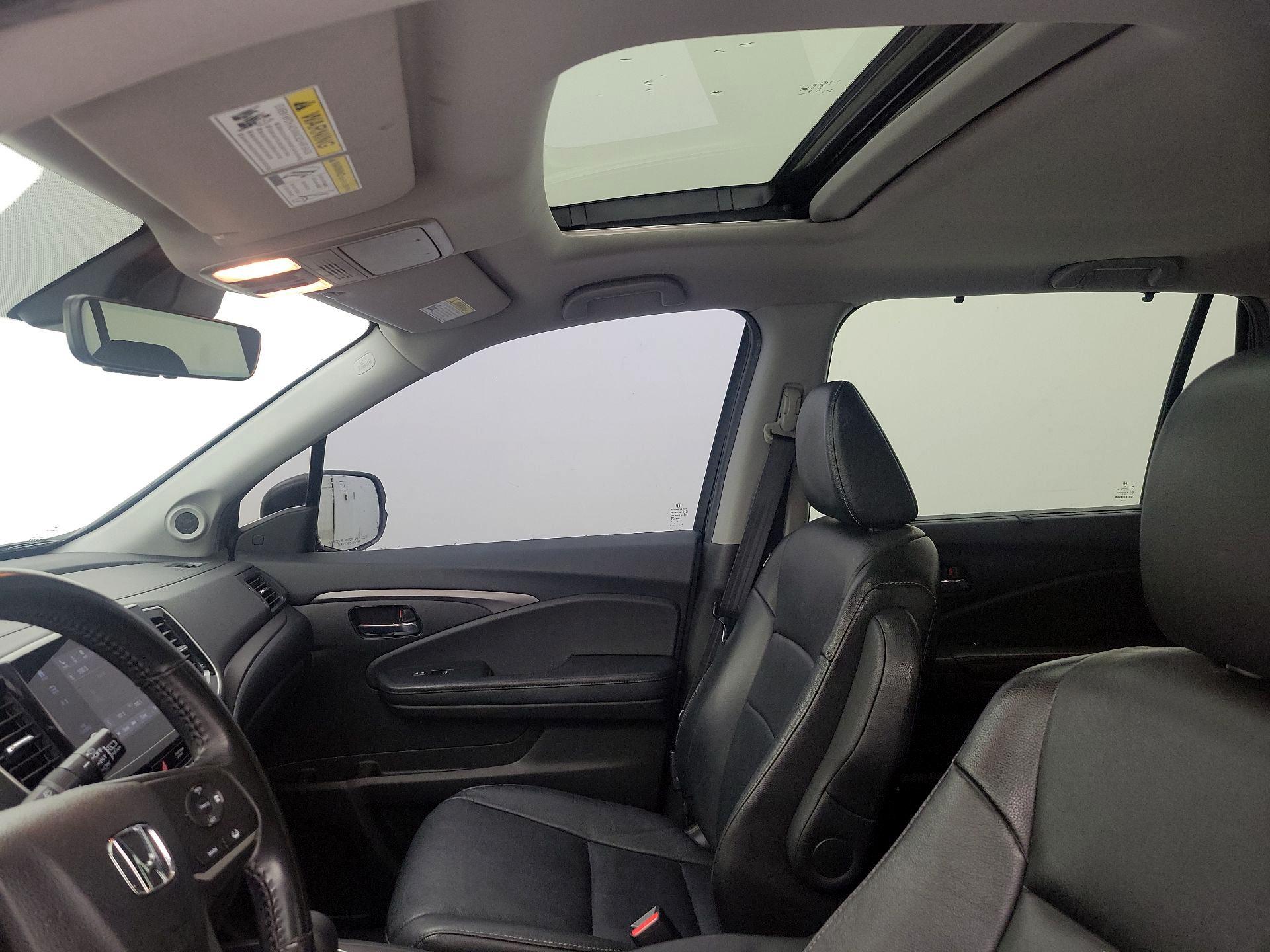 Thumbnail: 2020 Honda Pilot - 19