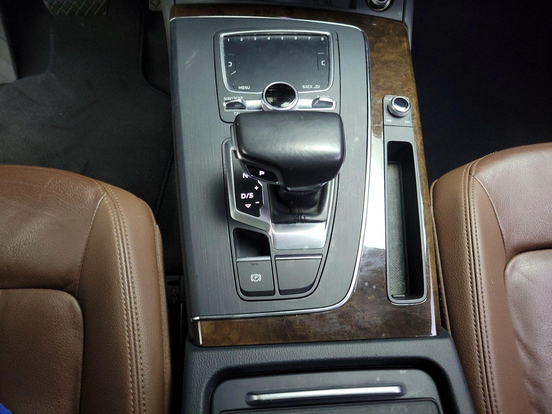 Thumbnail: 2019 Audi Q5 - 18