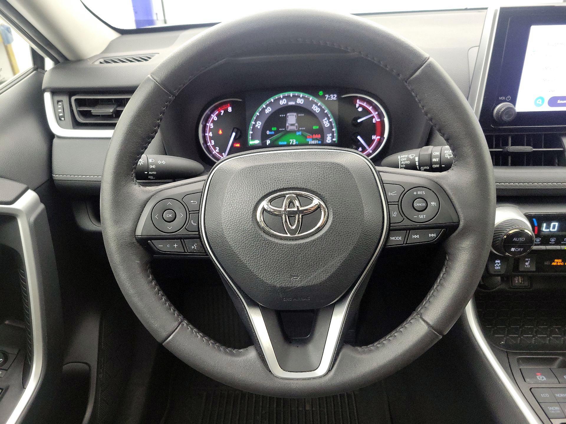 Thumbnail: 2023 Toyota RAV4 - 10