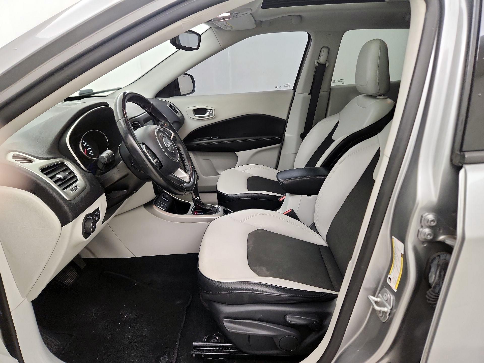 Thumbnail: 2019 Jeep Compass - 11