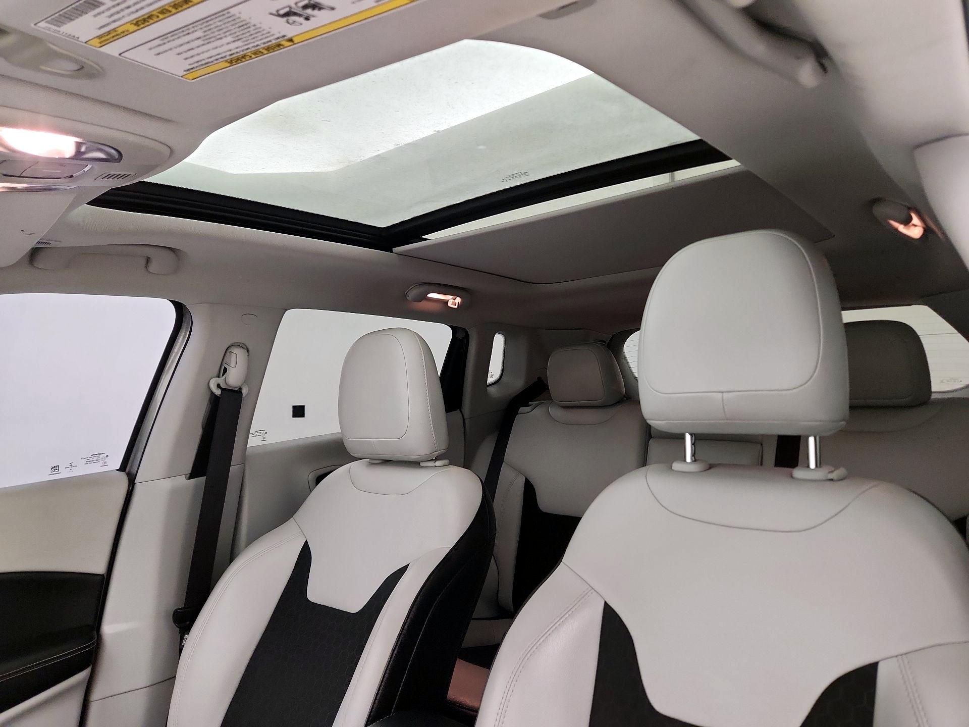 Thumbnail: 2019 Jeep Compass - 19