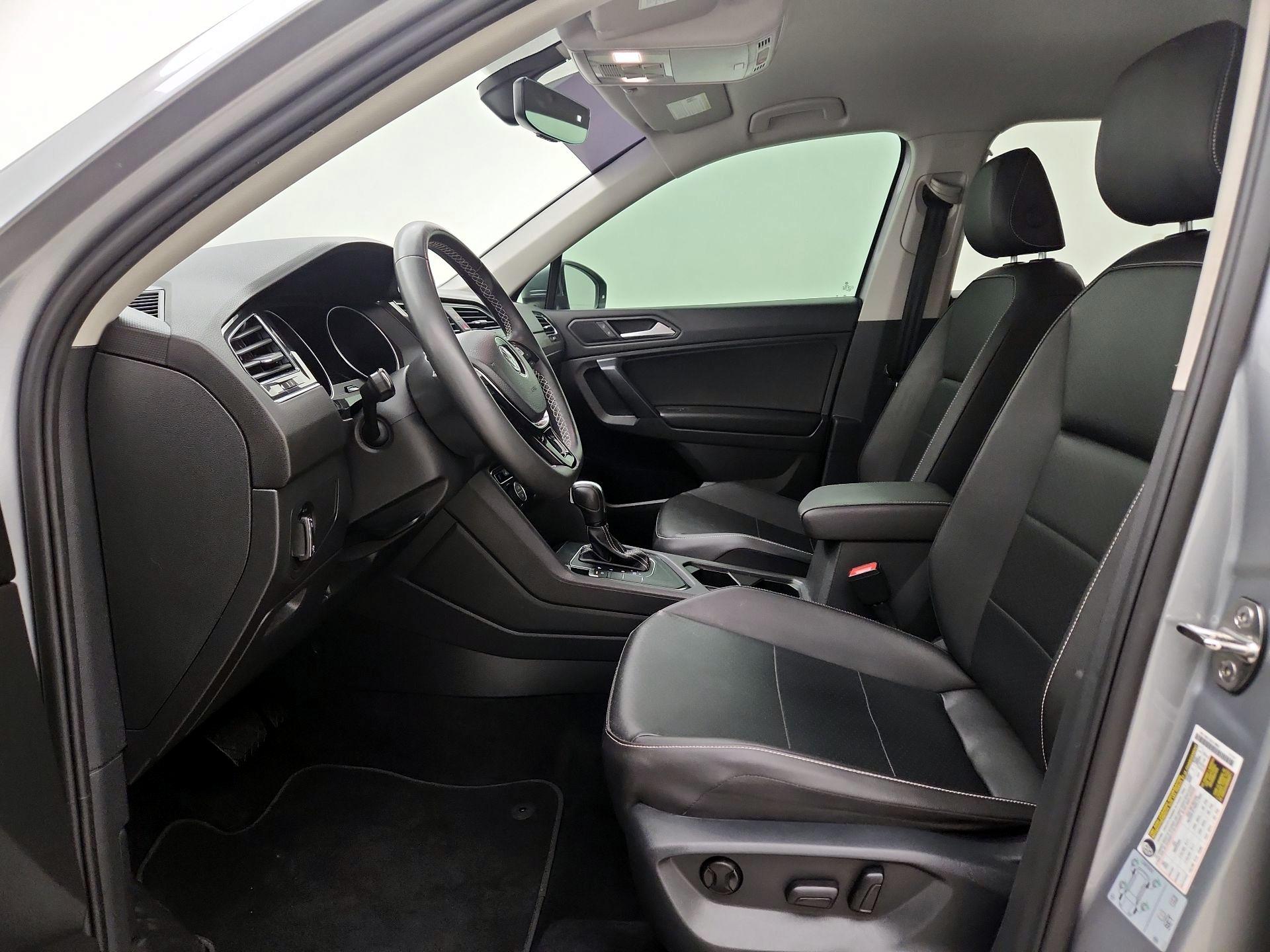 Thumbnail: 2021 Volkswagen Tiguan - 11