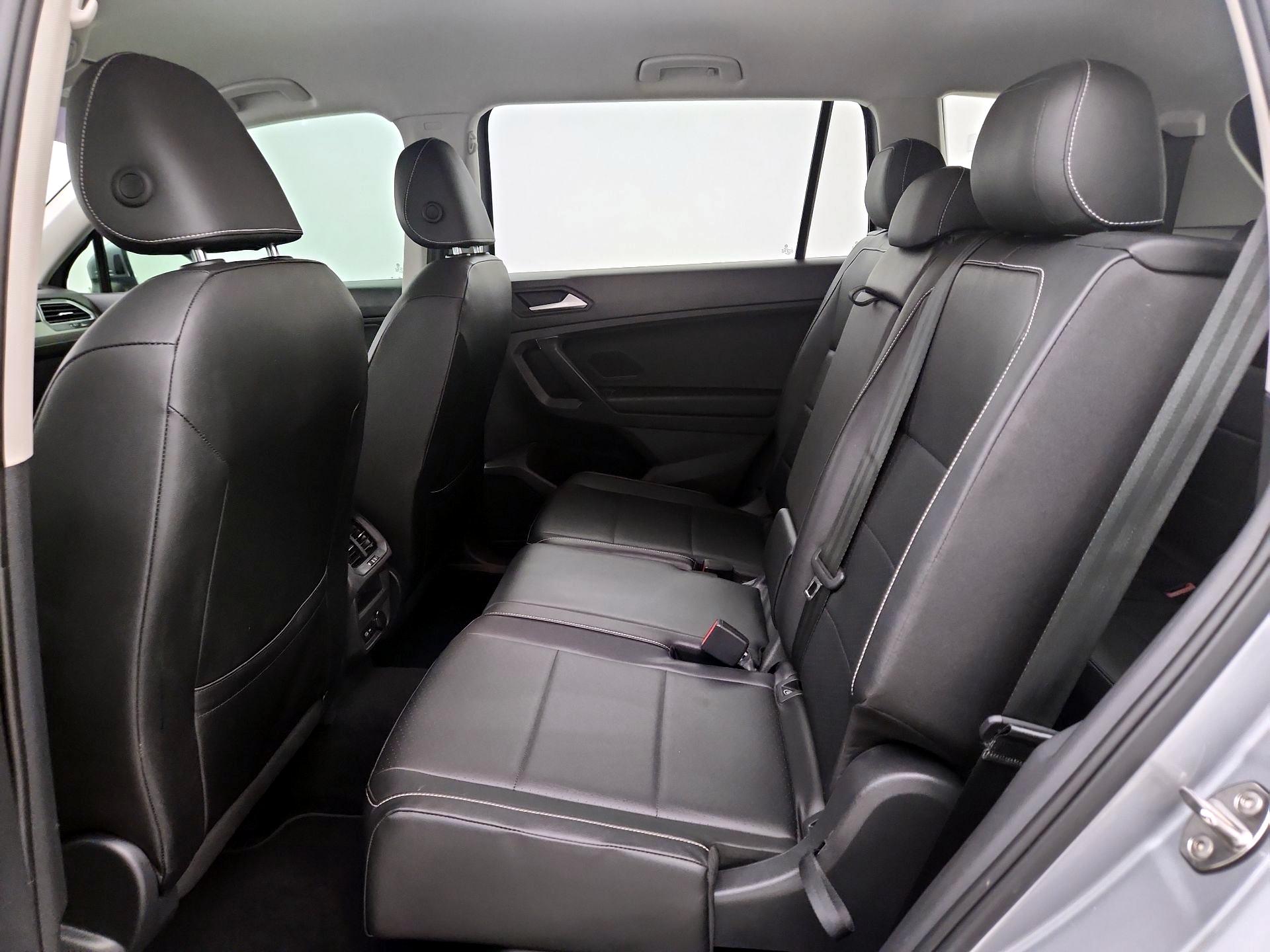 Thumbnail: 2021 Volkswagen Tiguan - 19