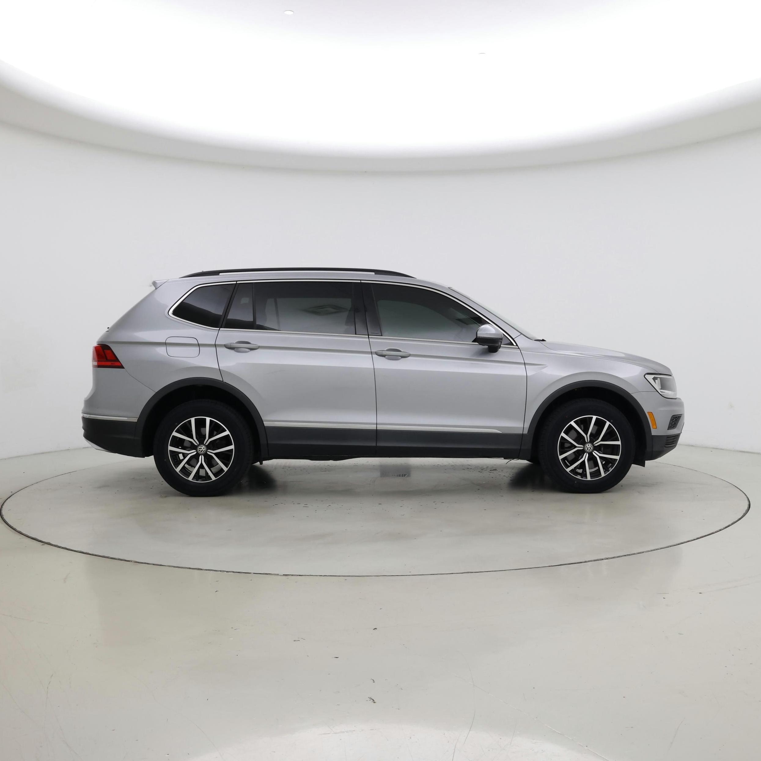 Thumbnail: 2021 Volkswagen Tiguan - 7