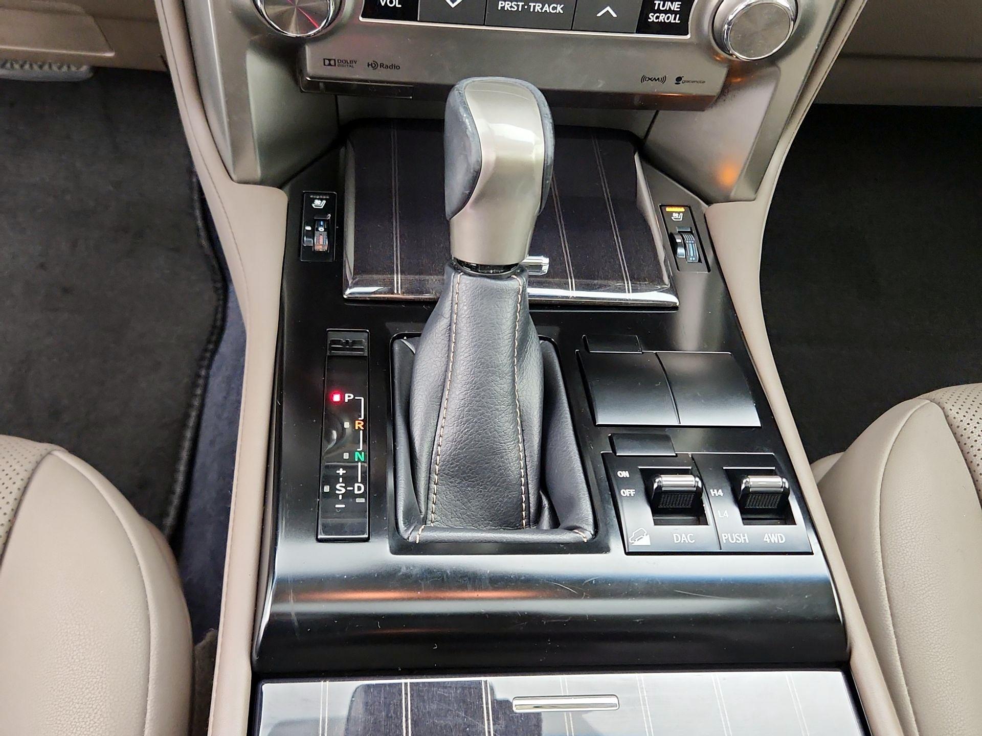 Thumbnail: 2020 Lexus GX - 18