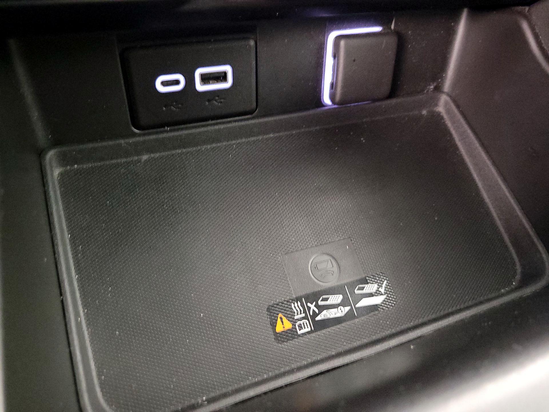 Thumbnail: 2021 Chevrolet Tahoe - 18