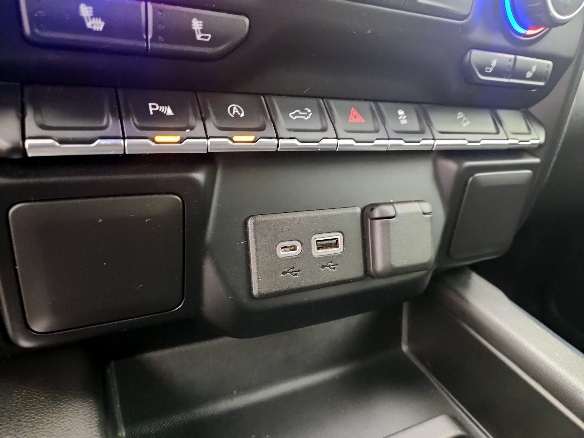 Thumbnail: 2021 Chevrolet Silverado 1500 - 18