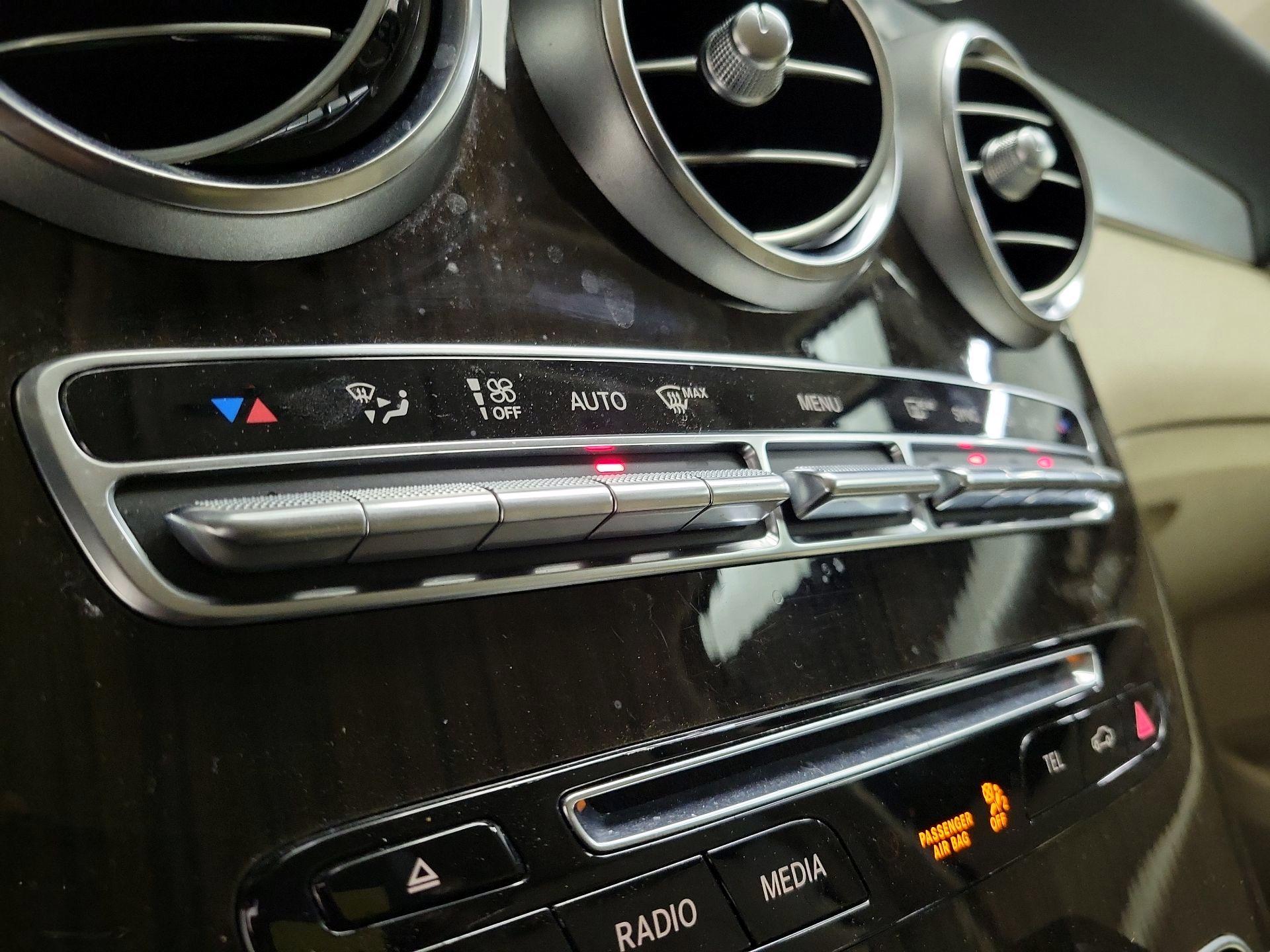 Thumbnail: 2016 Mercedes-Benz GLC - 17