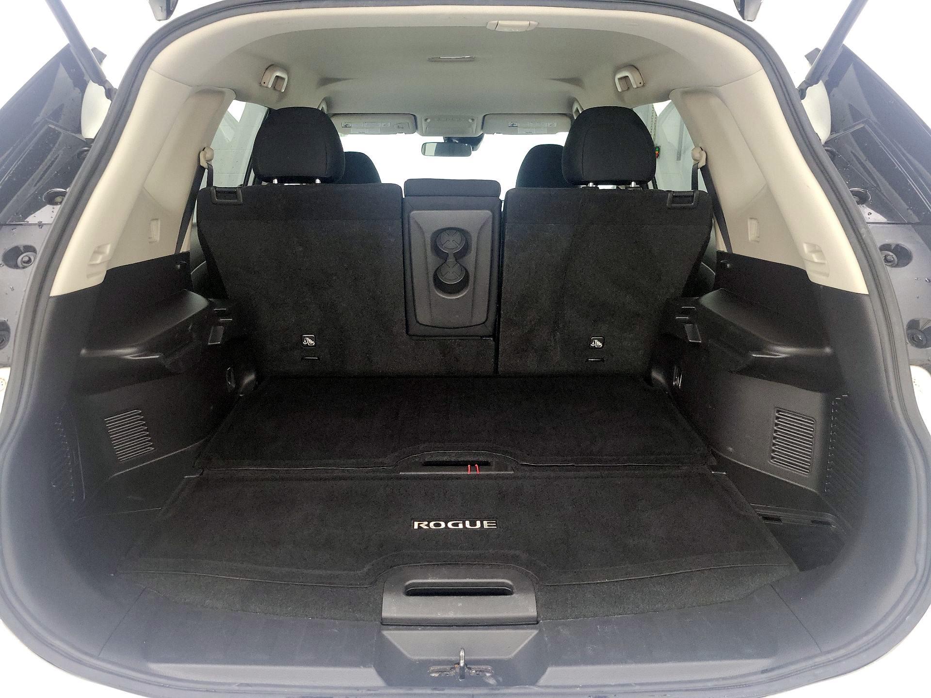 Thumbnail: 2020 Nissan Rogue - 20