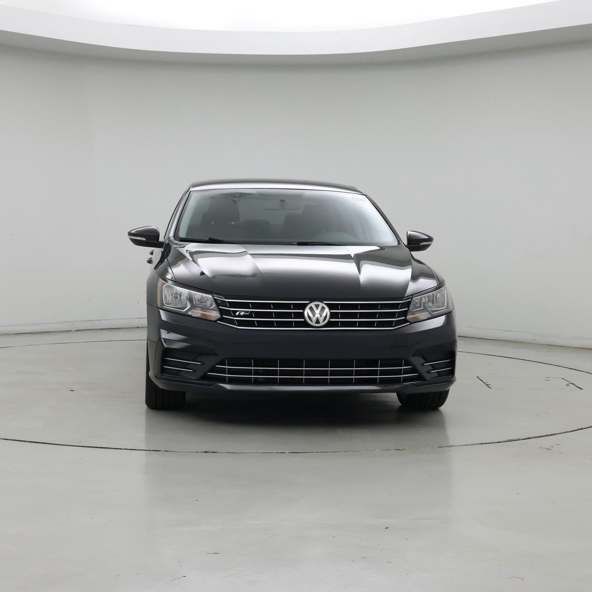 Thumbnail: 2017 Volkswagen Passat - 5