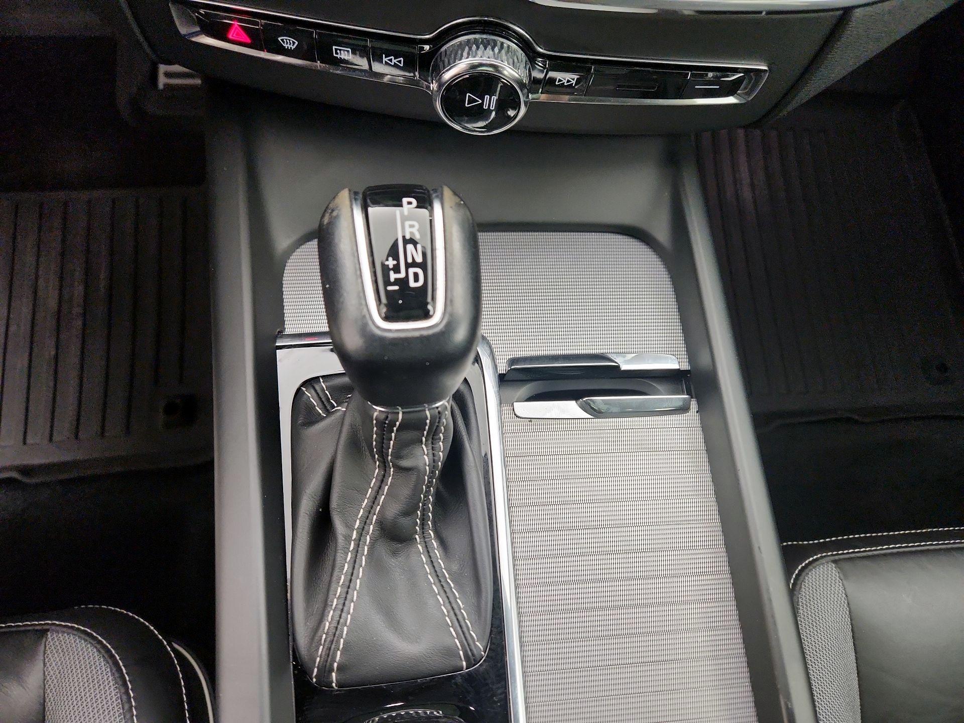 Thumbnail: 2020 Volvo XC60 - 18