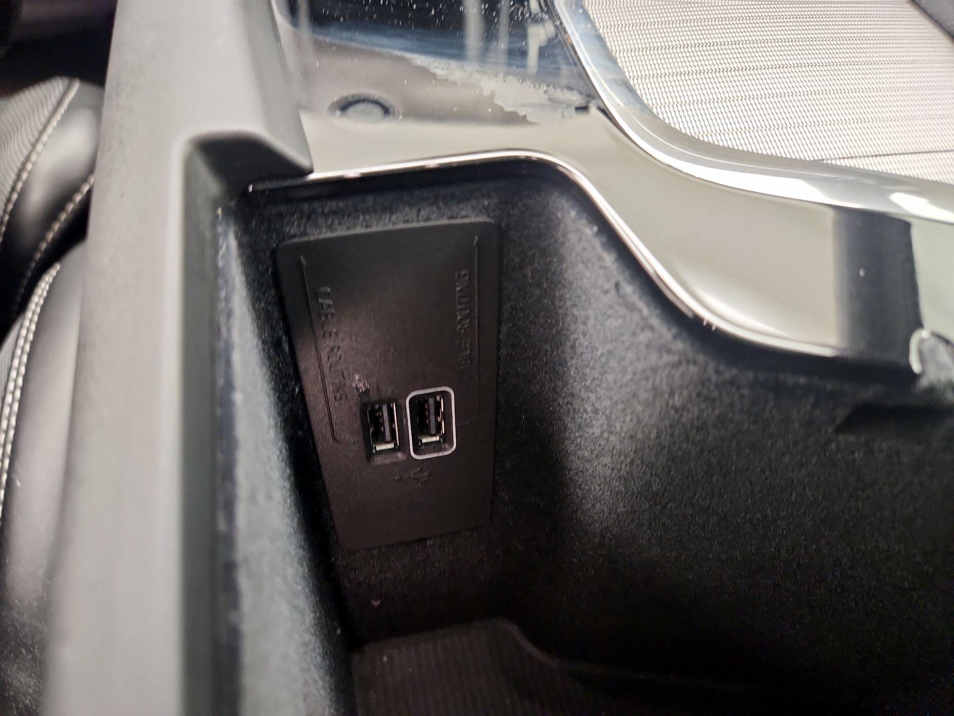 Thumbnail: 2020 Volvo XC60 - 19