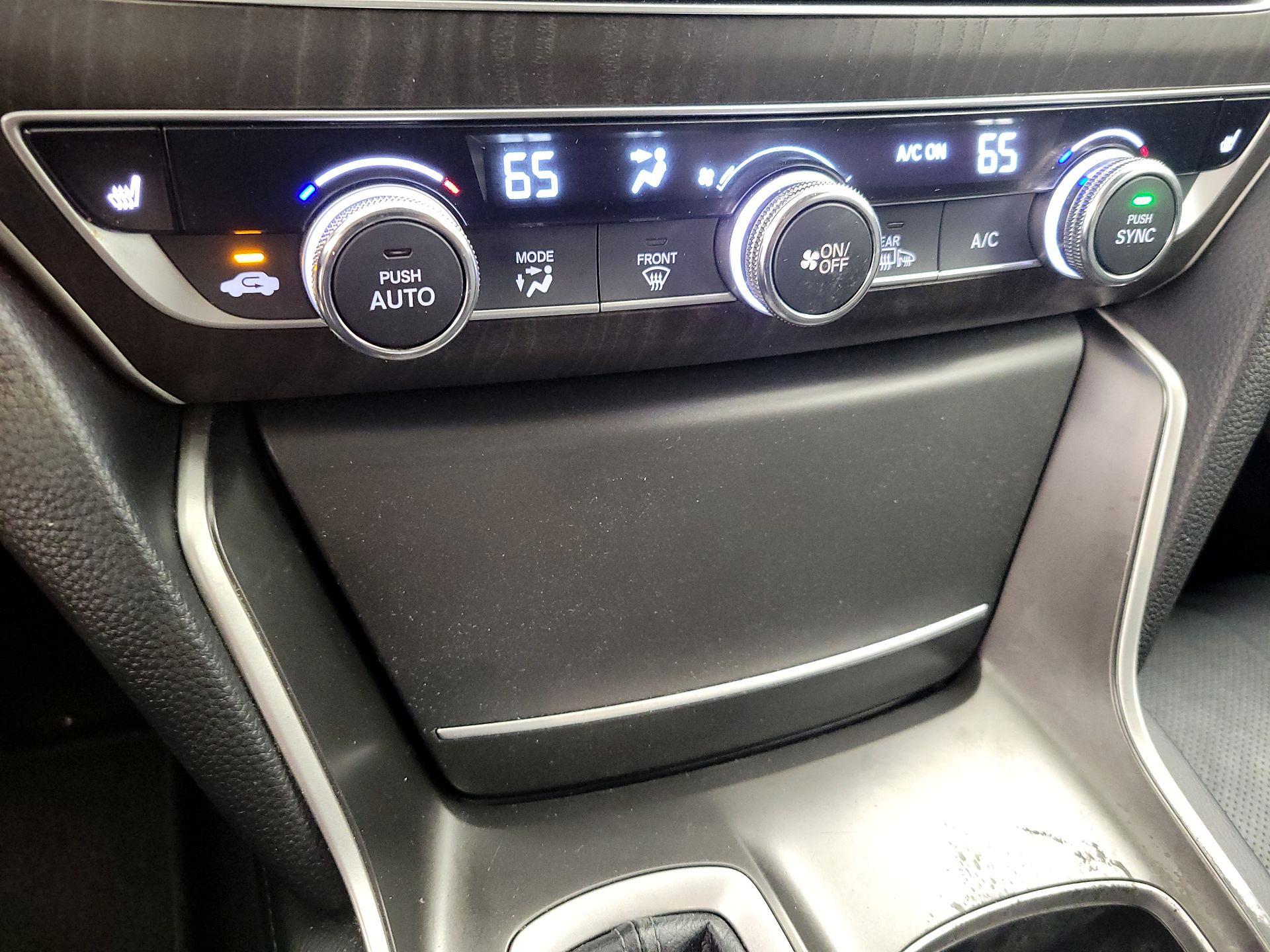 Thumbnail: 2018 Honda Accord - 16