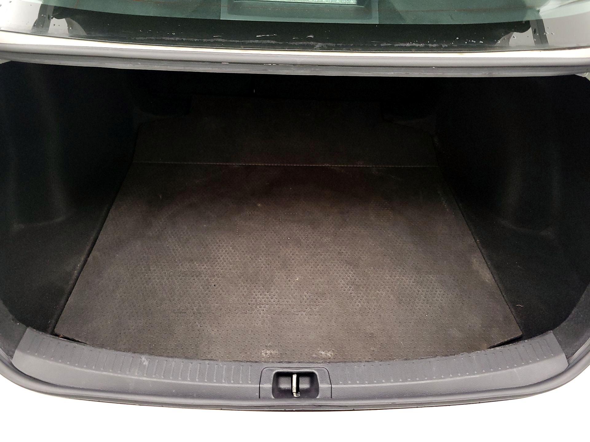 Thumbnail: 2020 Toyota Corolla - 20