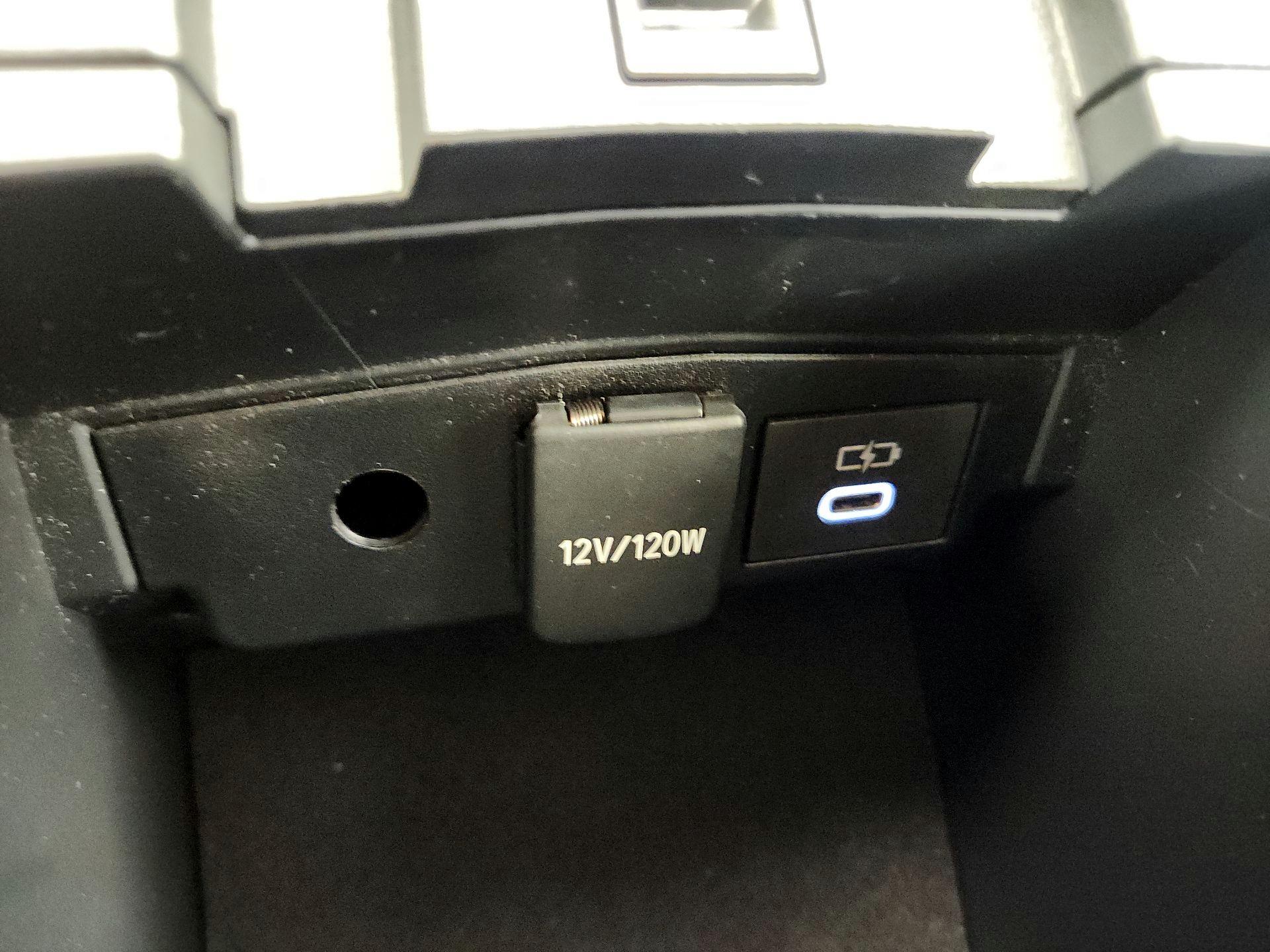 Thumbnail: 2023 Toyota Corolla - 18