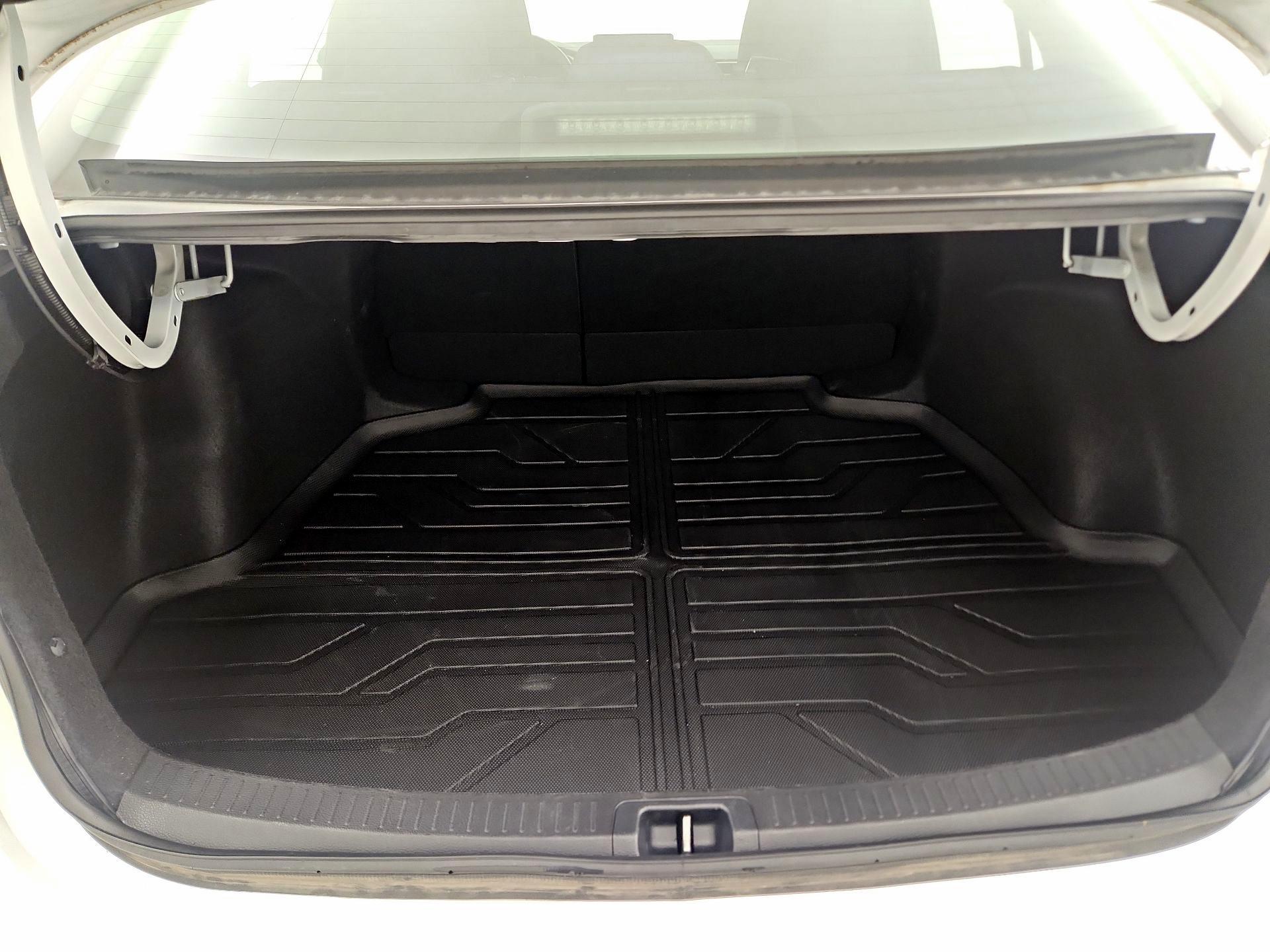 Thumbnail: 2023 Toyota Corolla - 20