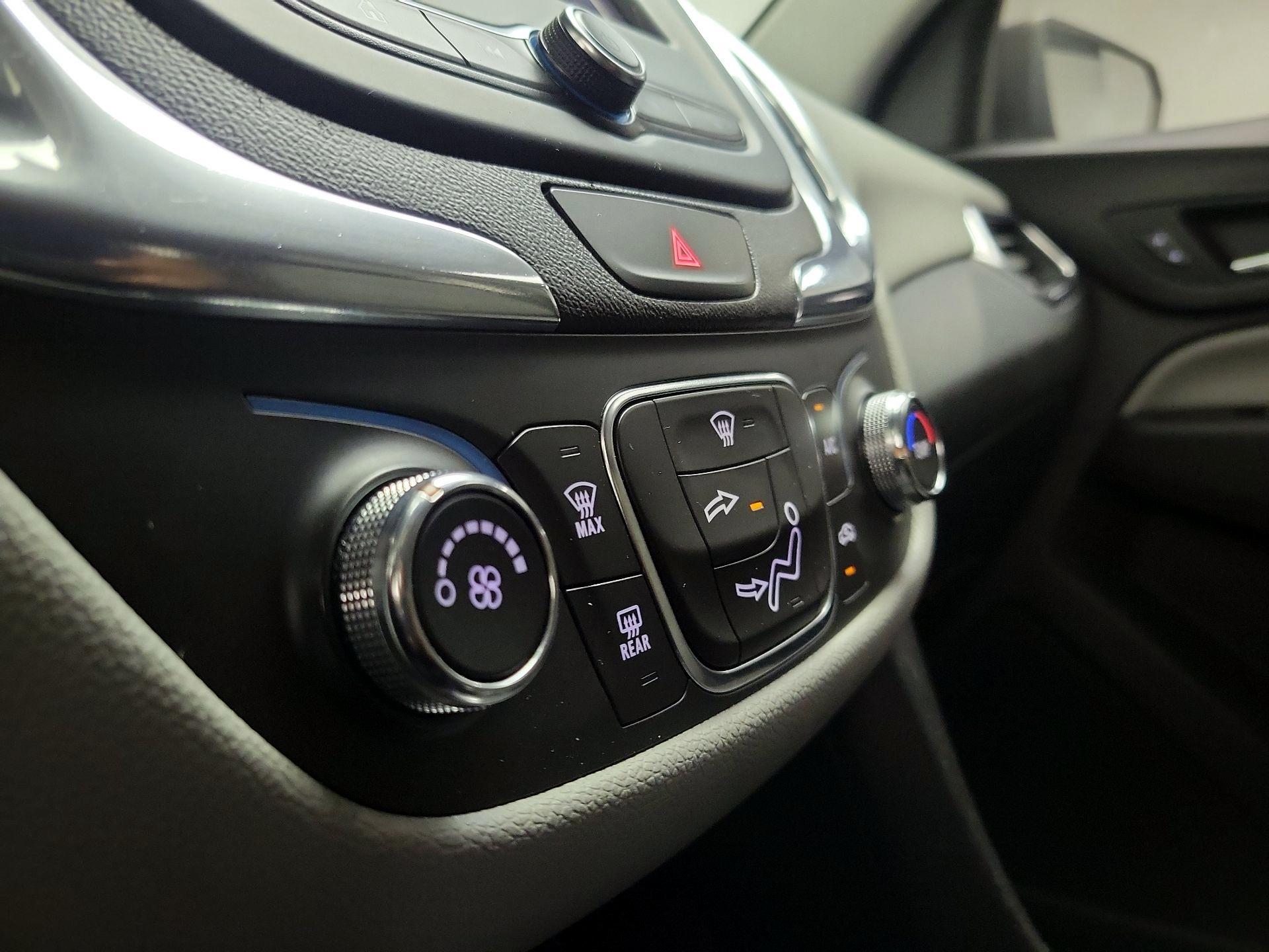 Thumbnail: 2019 Chevrolet Equinox - 16