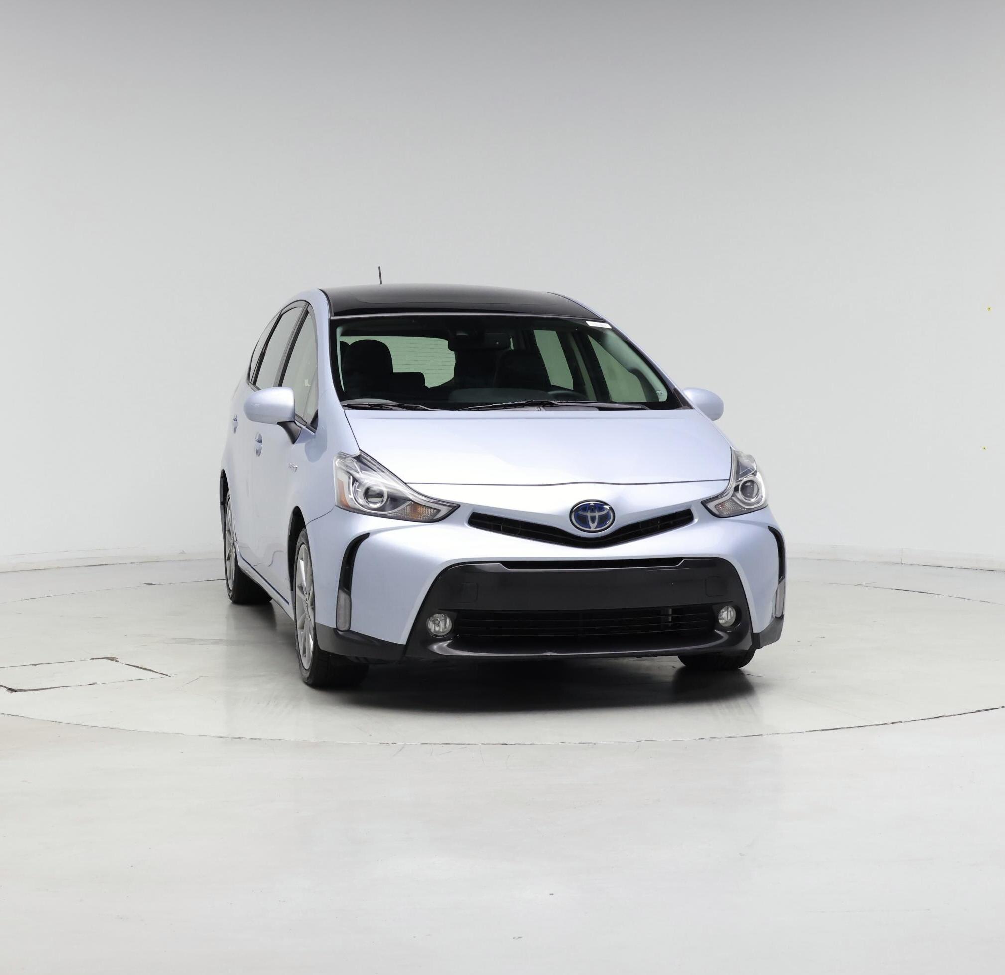 Thumbnail: 2015 Toyota Prius v - 5