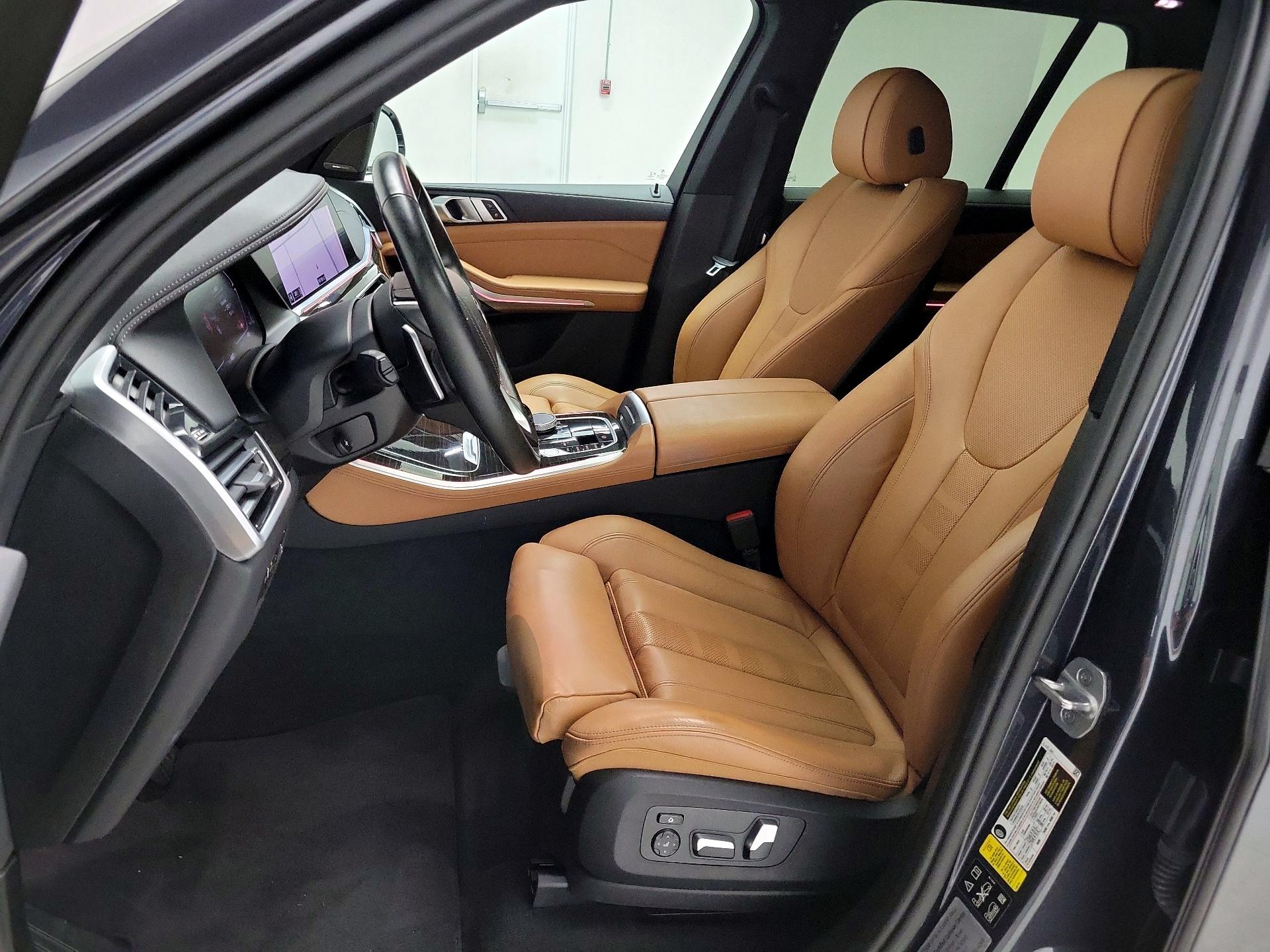 Thumbnail: 2021 BMW X5 - 11