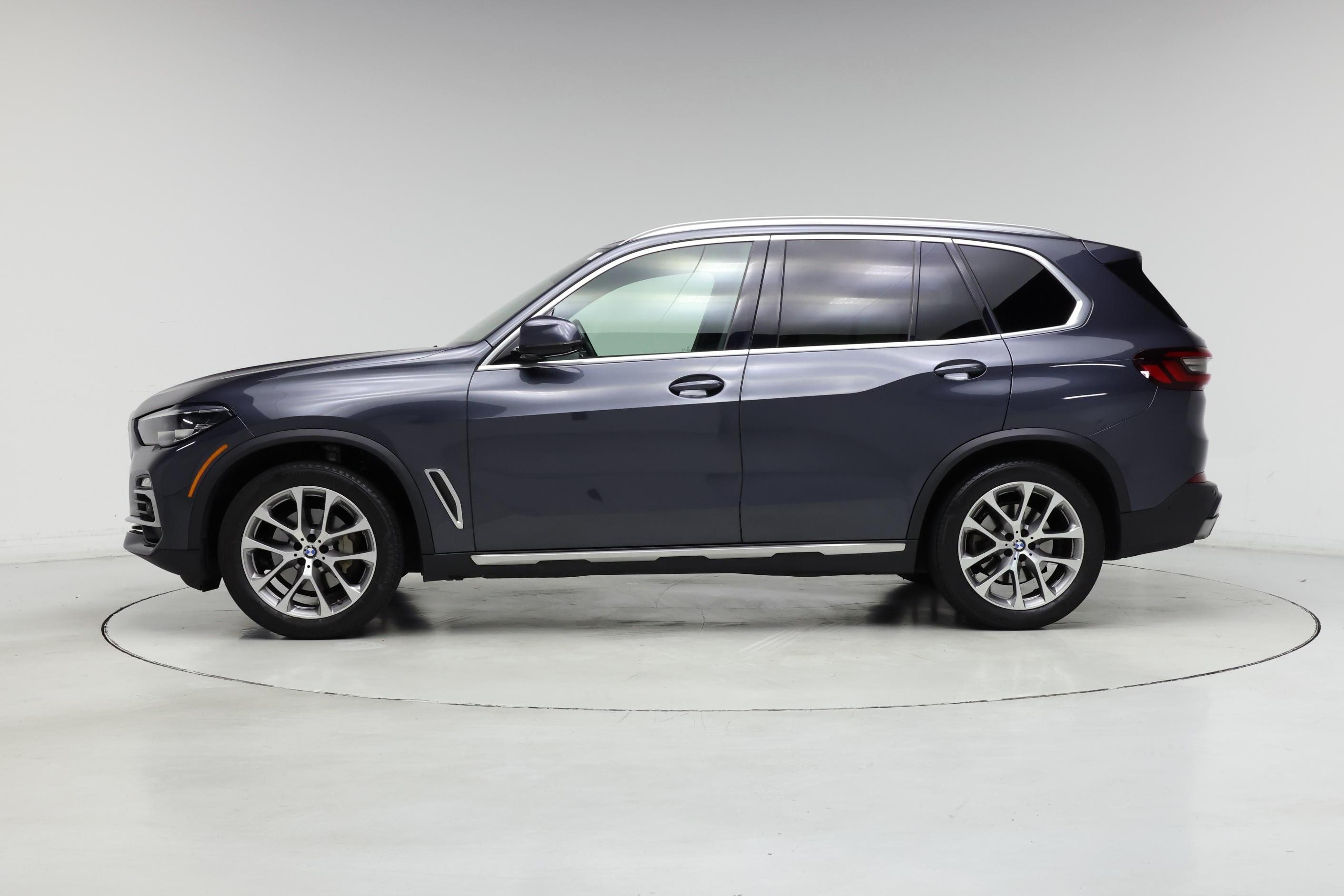 Thumbnail: 2021 BMW X5 - 3