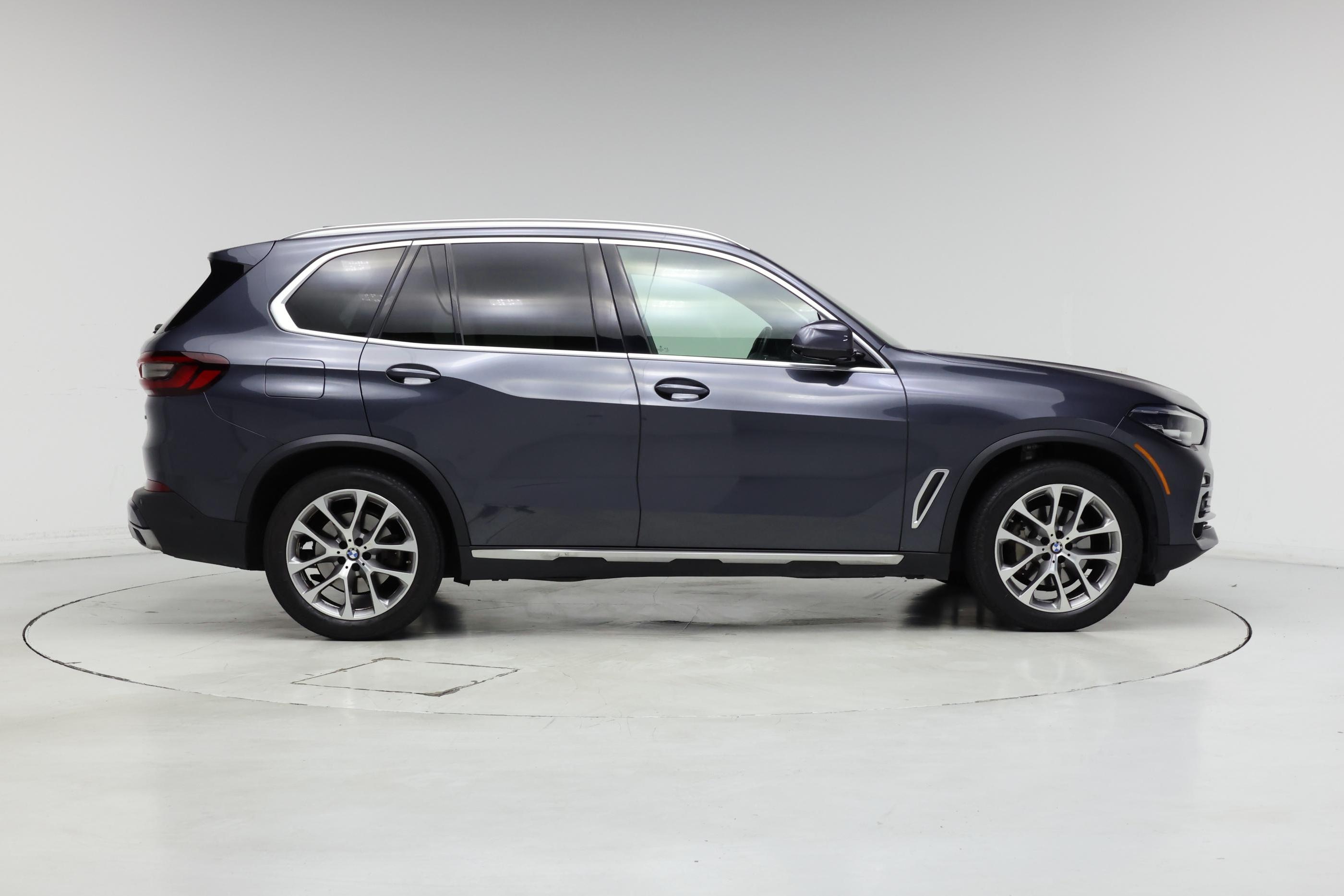 Thumbnail: 2021 BMW X5 - 7