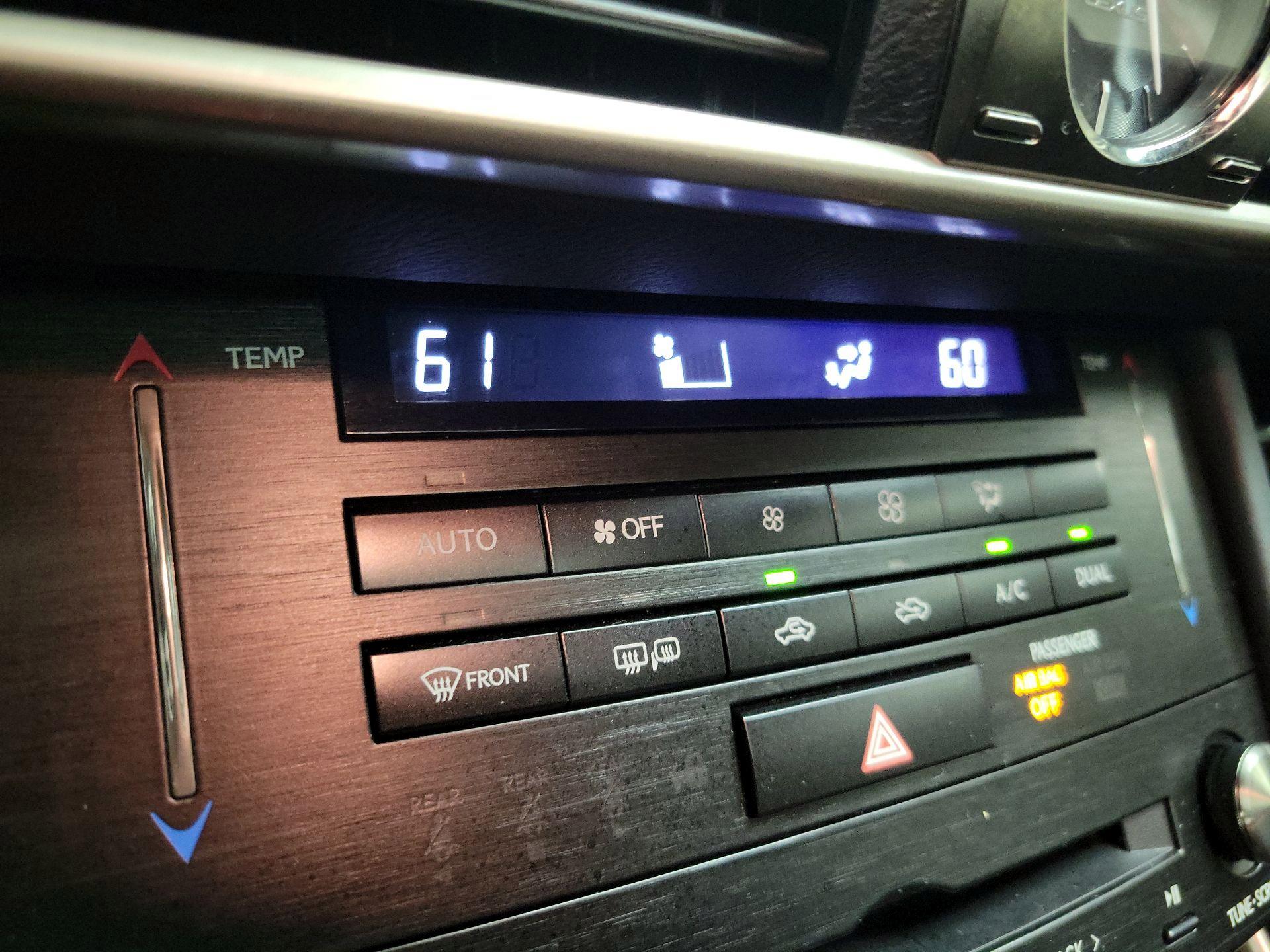 Thumbnail: 2018 Lexus IS - 16