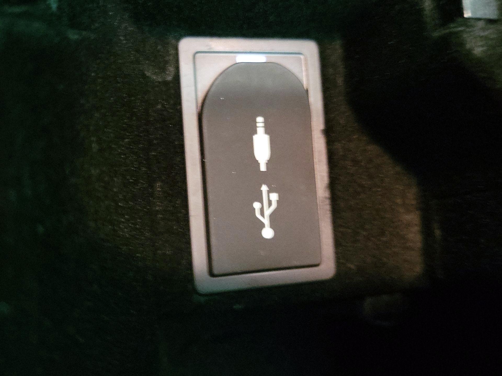 Thumbnail: 2018 Lexus IS - 18