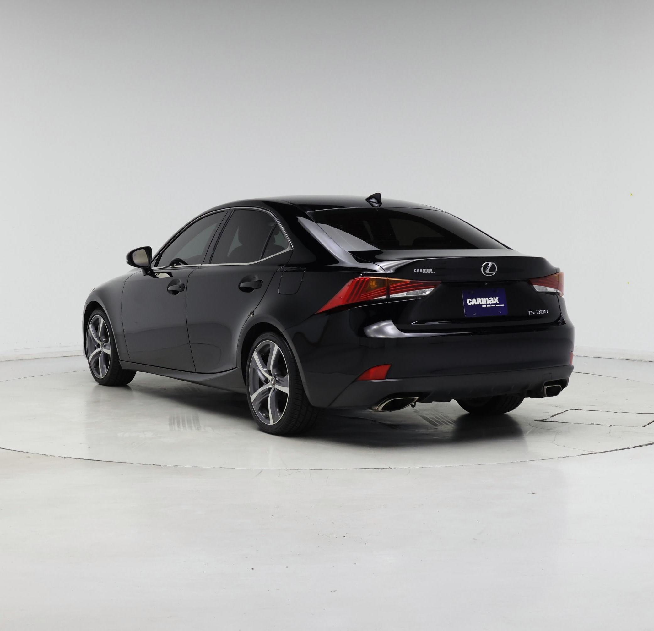 Thumbnail: 2018 Lexus IS - 2