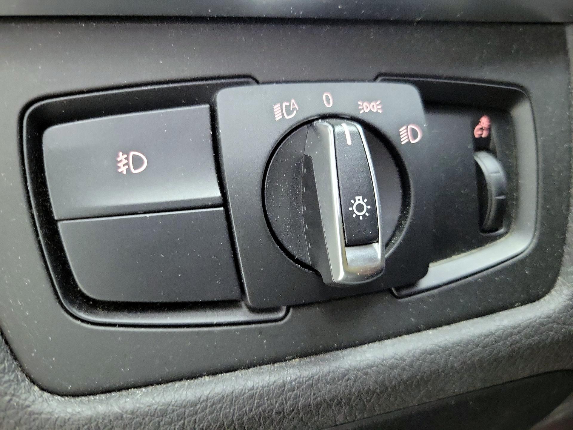 Thumbnail: 2014 BMW 3 Series - 13