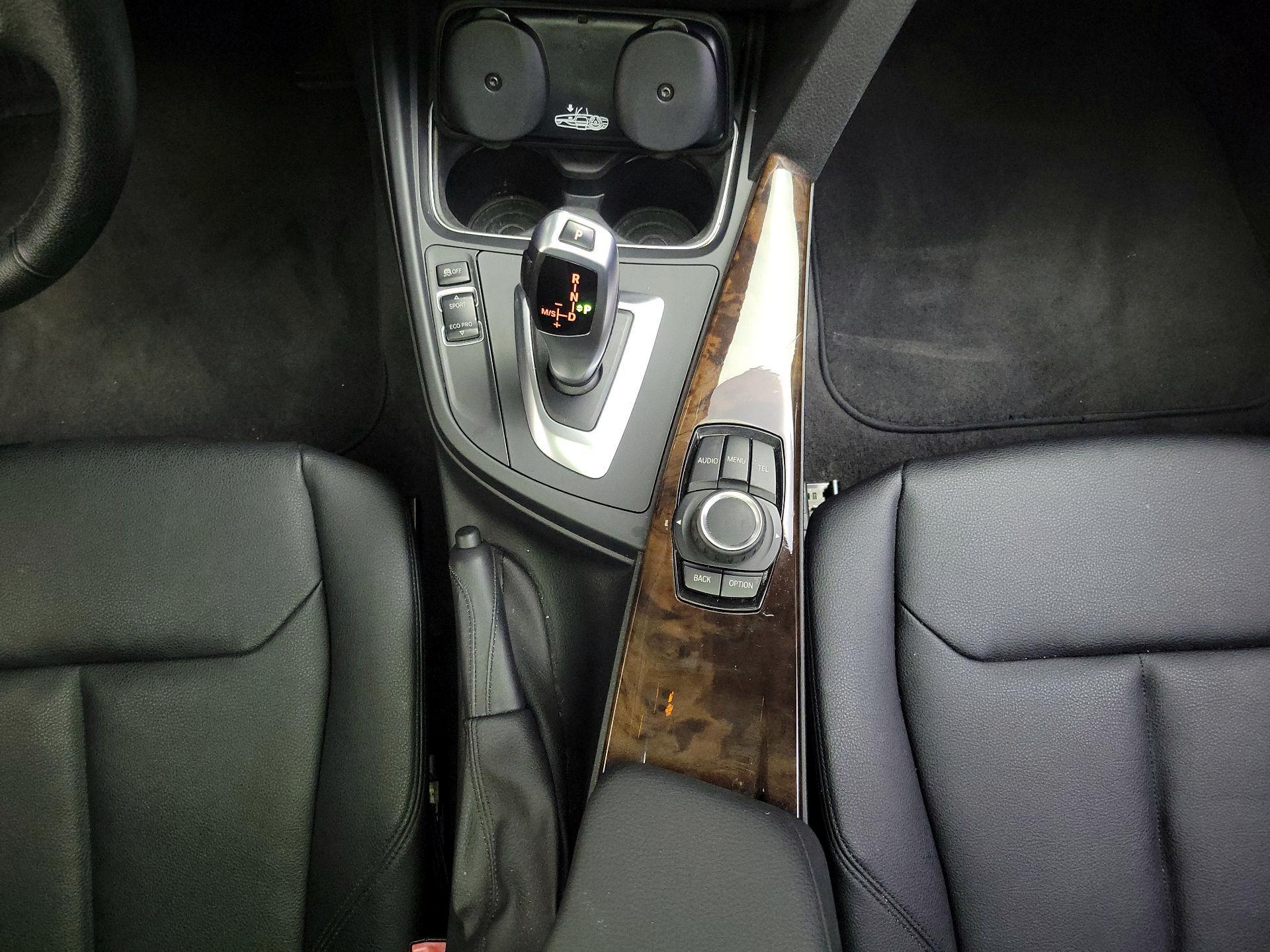 Thumbnail: 2014 BMW 3 Series - 16